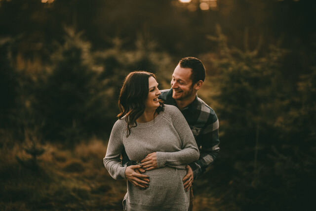 maternity photographer in maple ridge