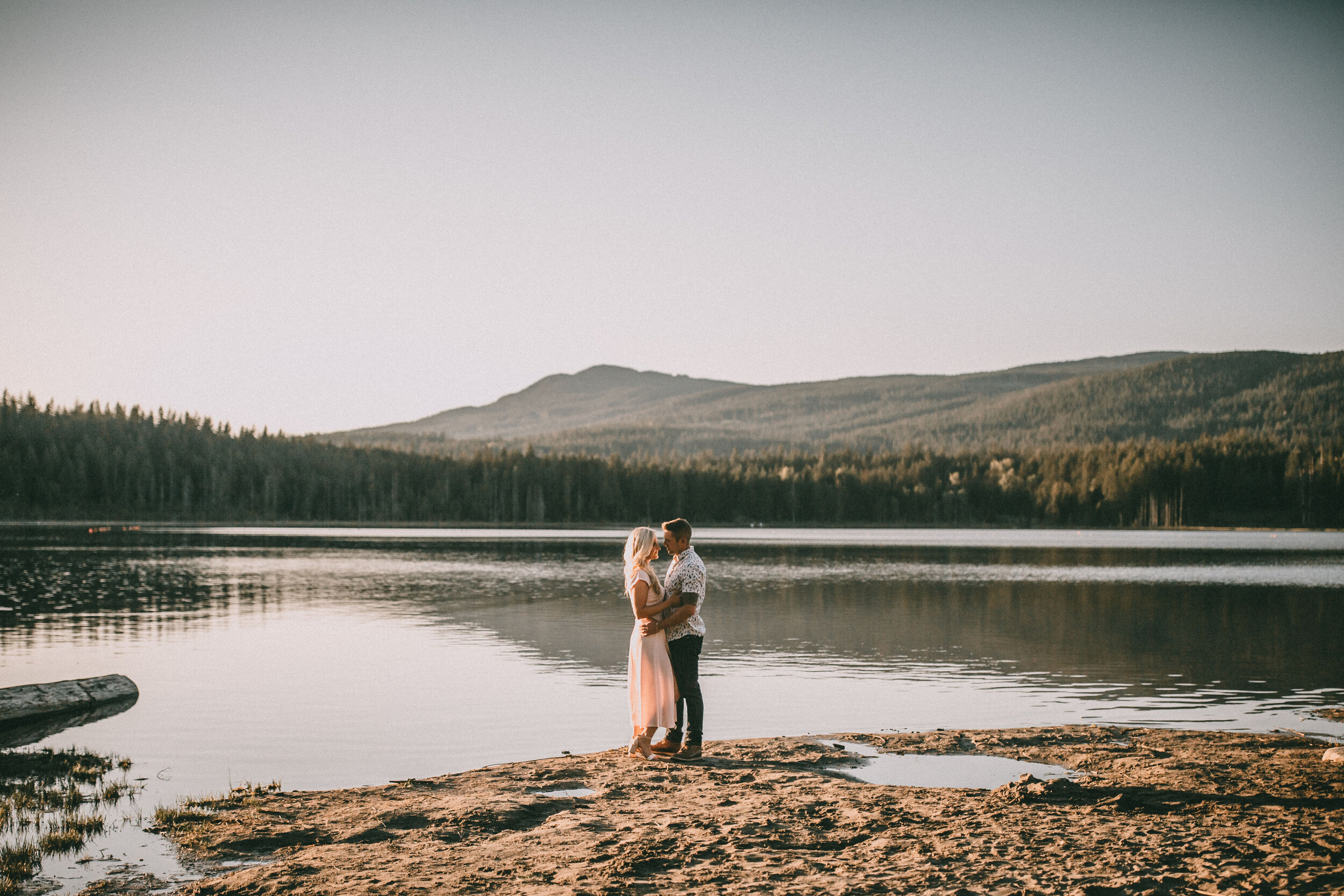 whonnock lake wedding