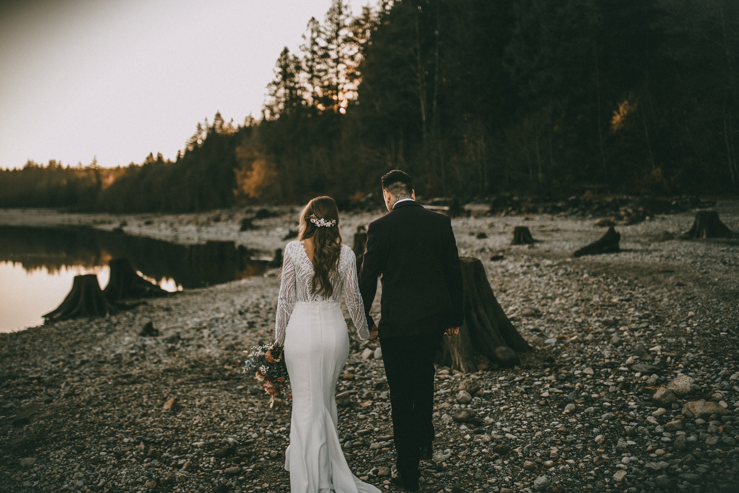 vancouver-elopement-photographers15.jpg