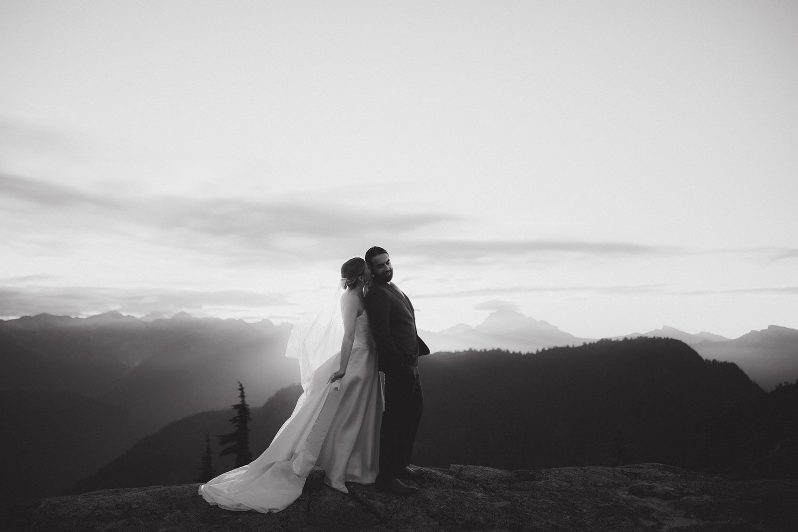 elopement-packages-vancouver-bc53.jpg