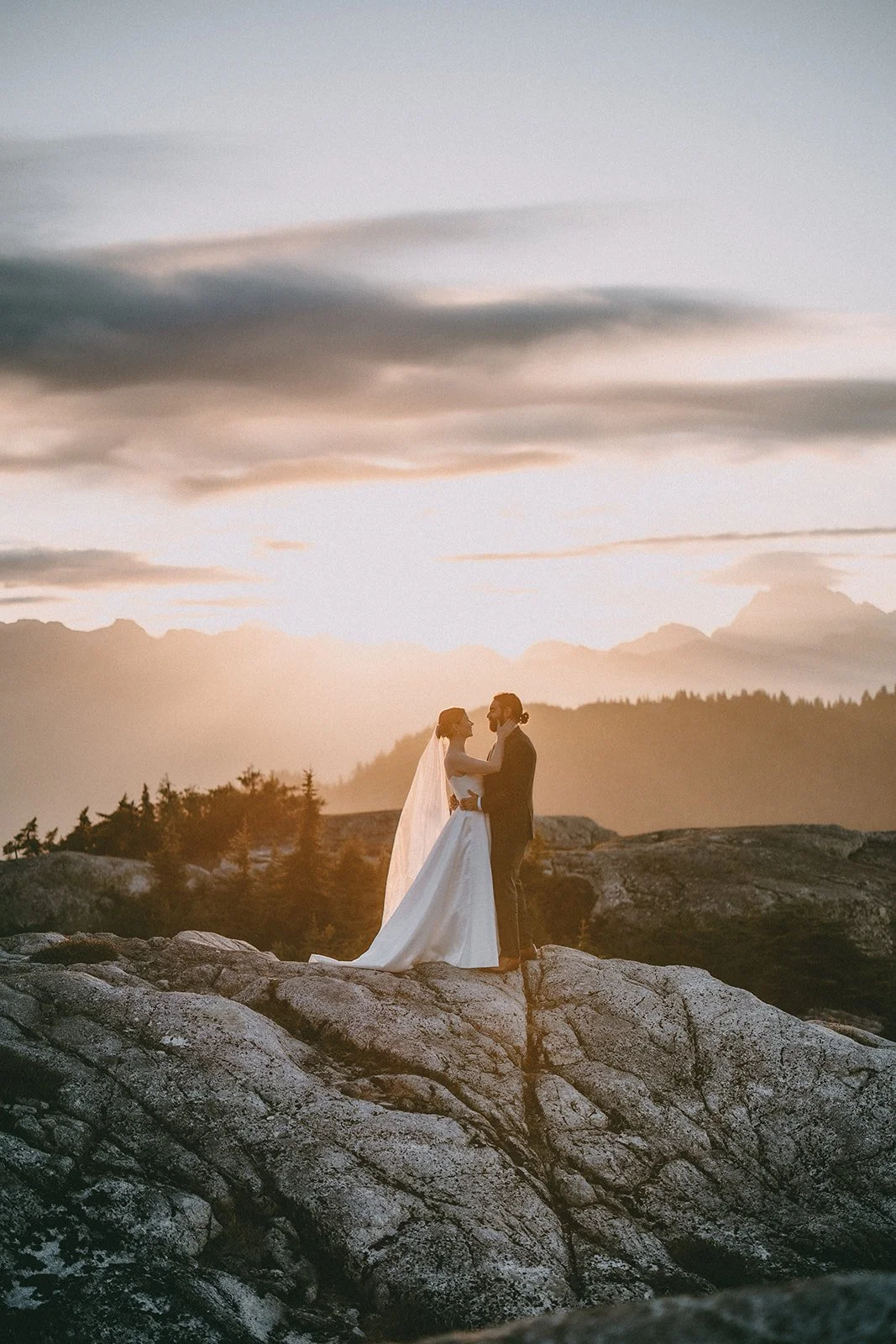 elopement-packages-vancouver-bc54.jpg