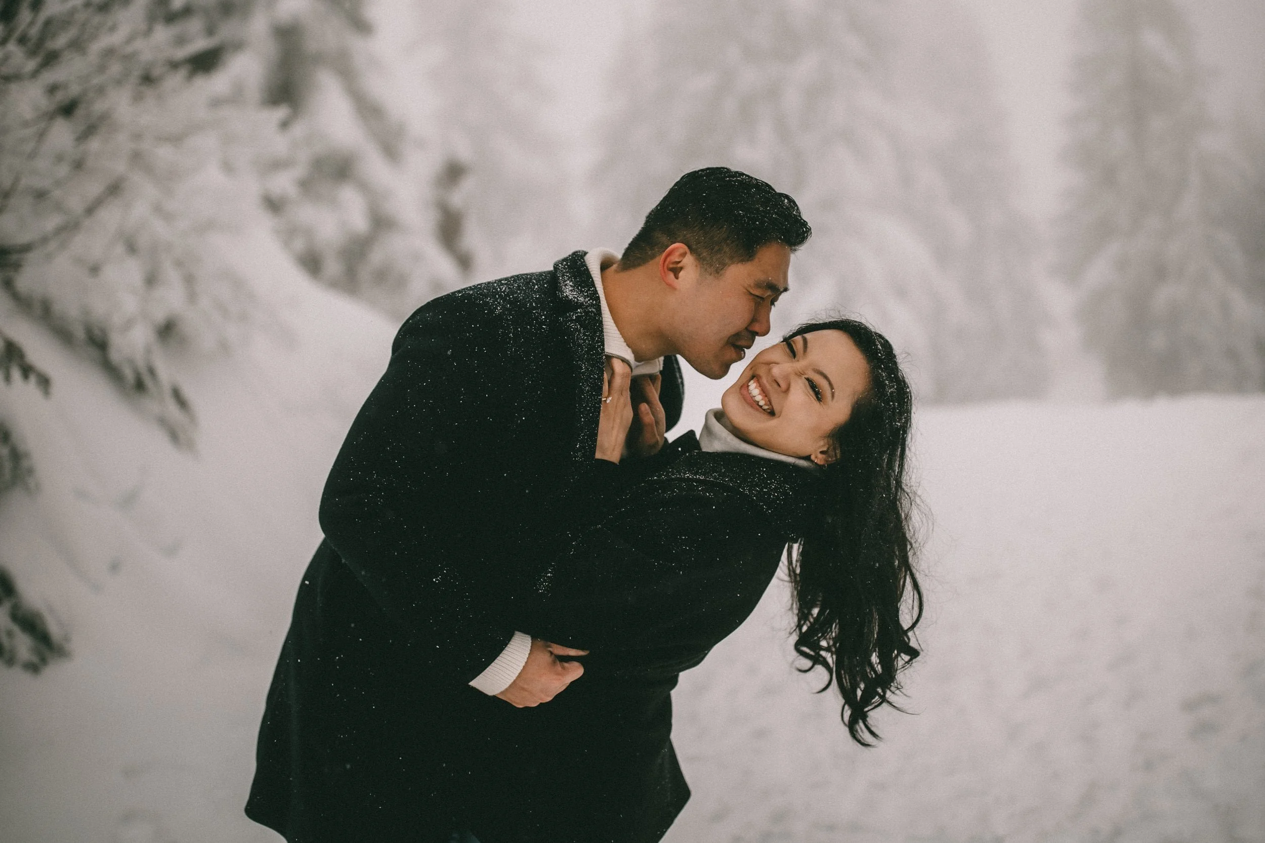 grouse-mountain-engagement-photos4.jpg
