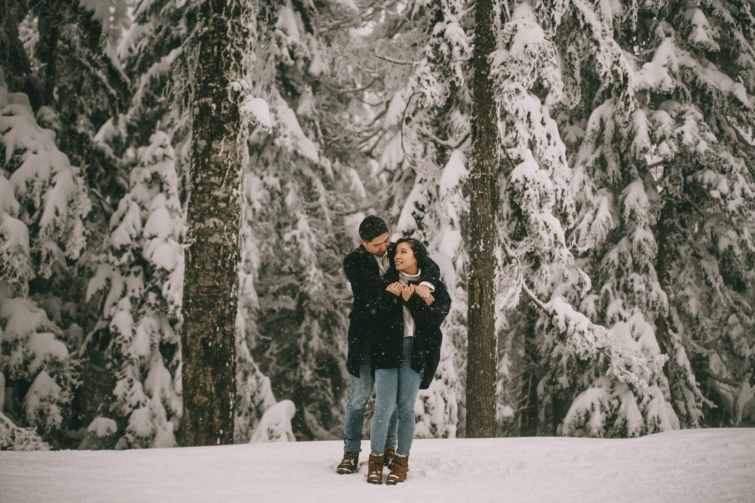 grouse-mountain-engagement-photos5.jpg
