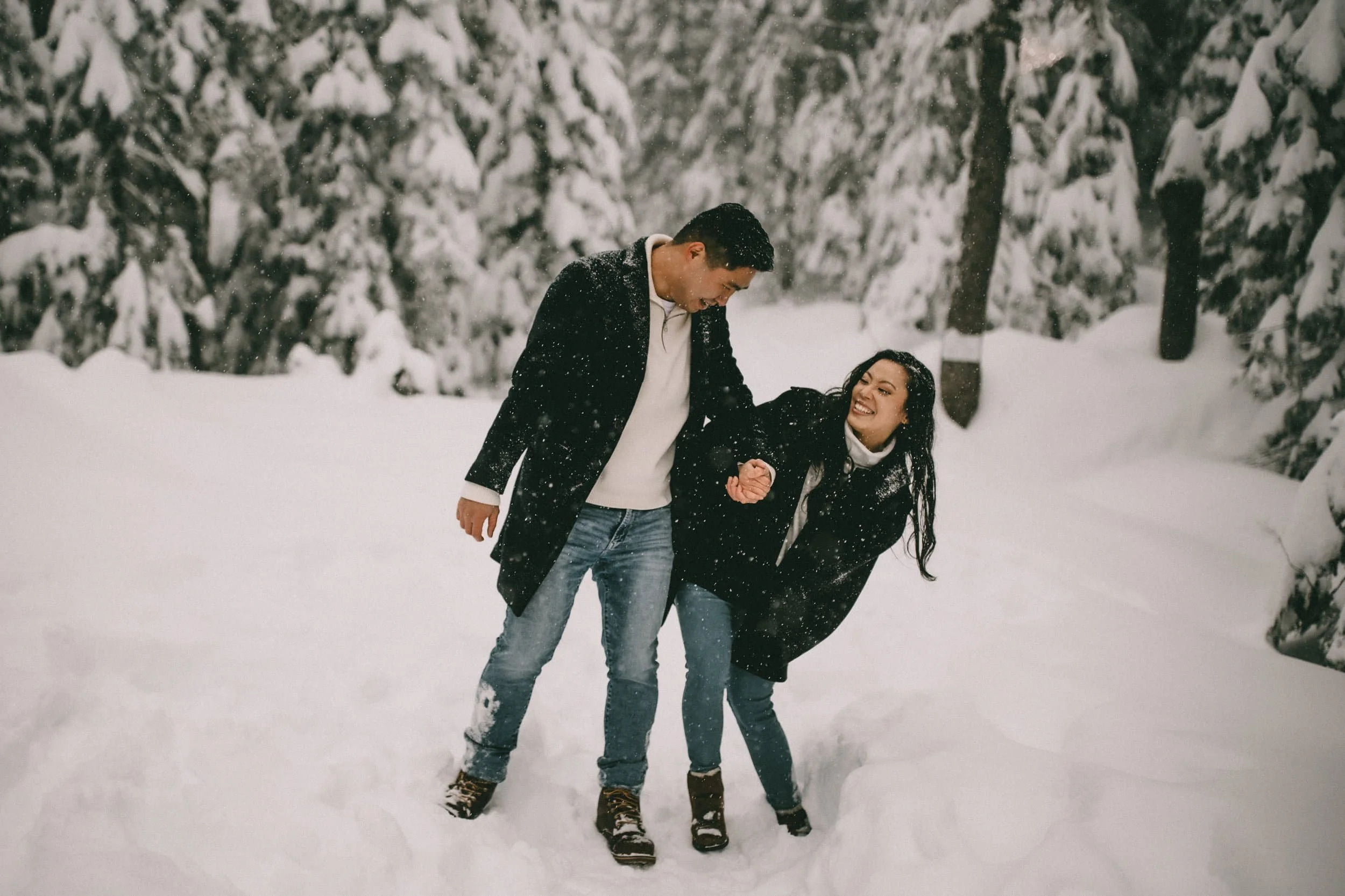 grouse-mountain-engagement-photos6.jpg