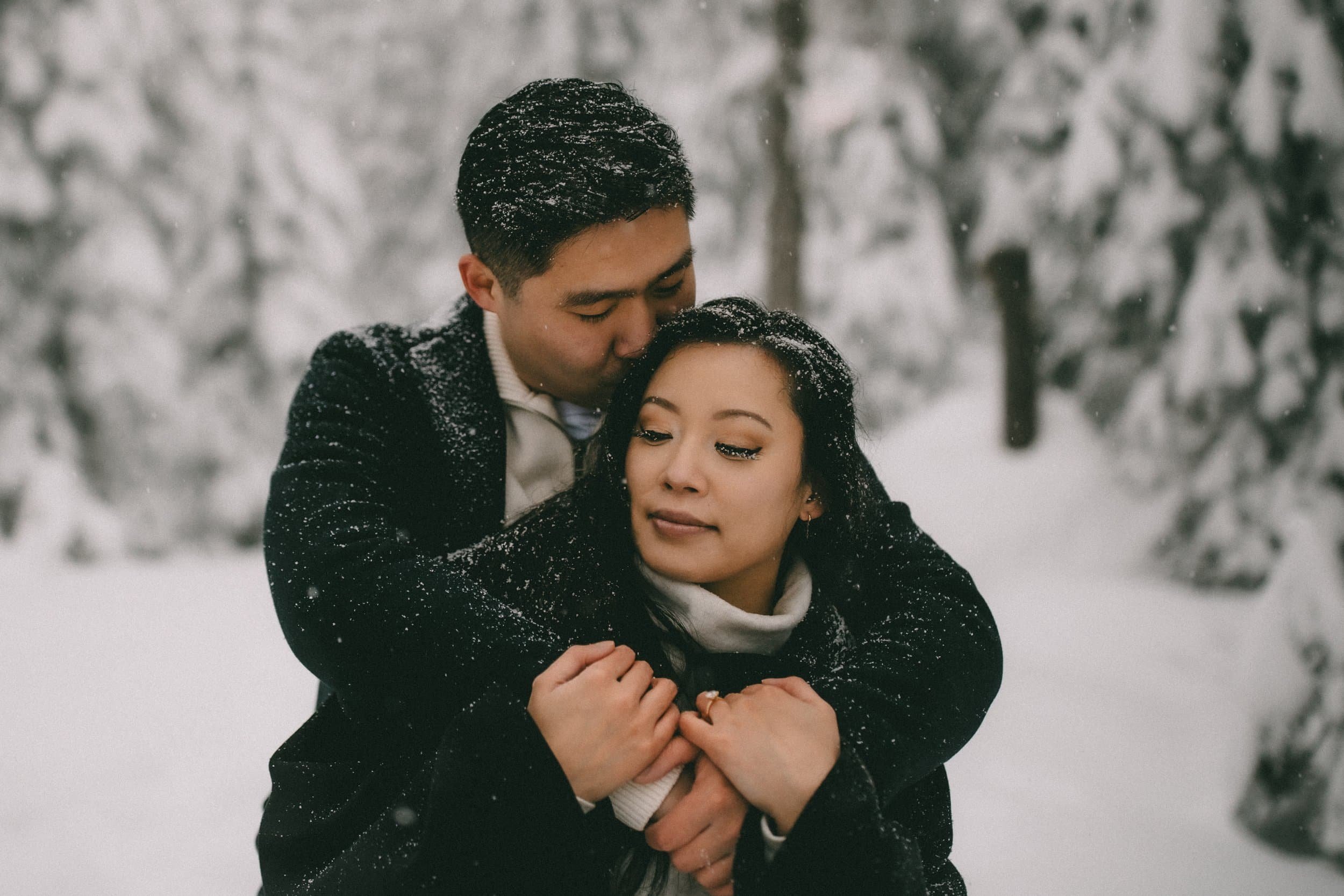 grouse-mountain-engagement-photos8.jpg