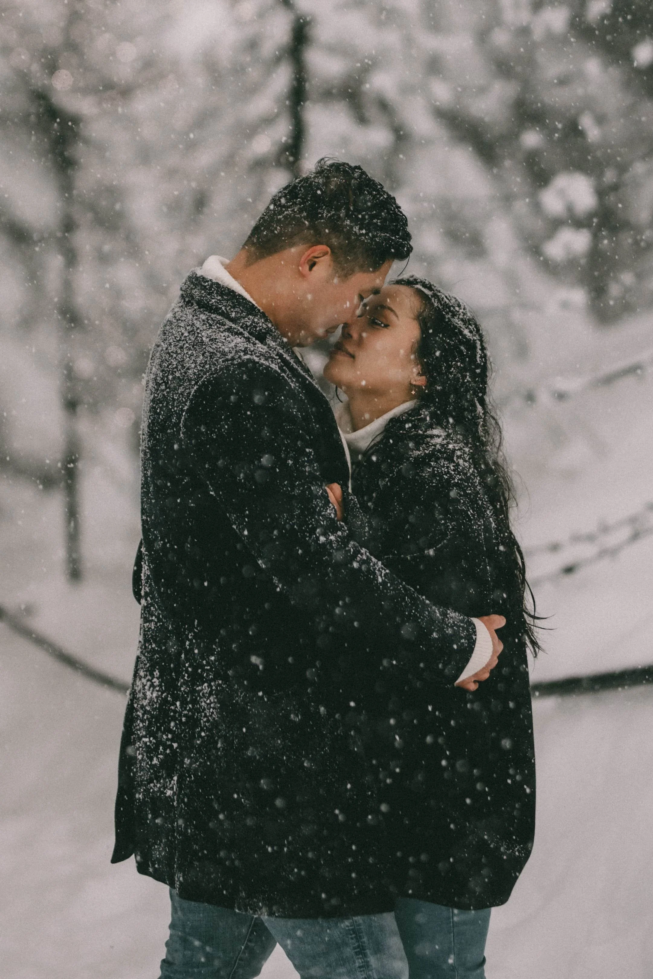 grouse-mountain-engagement-photos13.jpg
