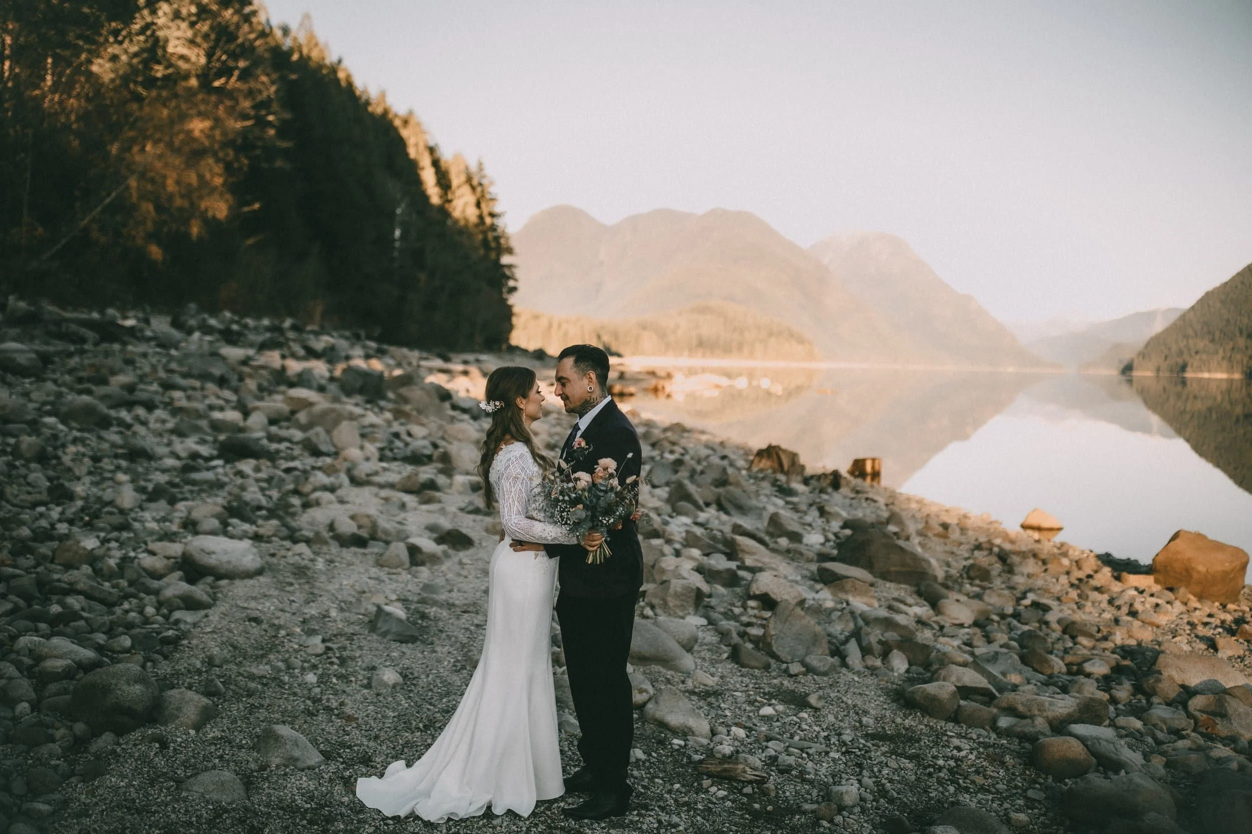 vancouver-elopement-photographers9_compressed (1).jpg