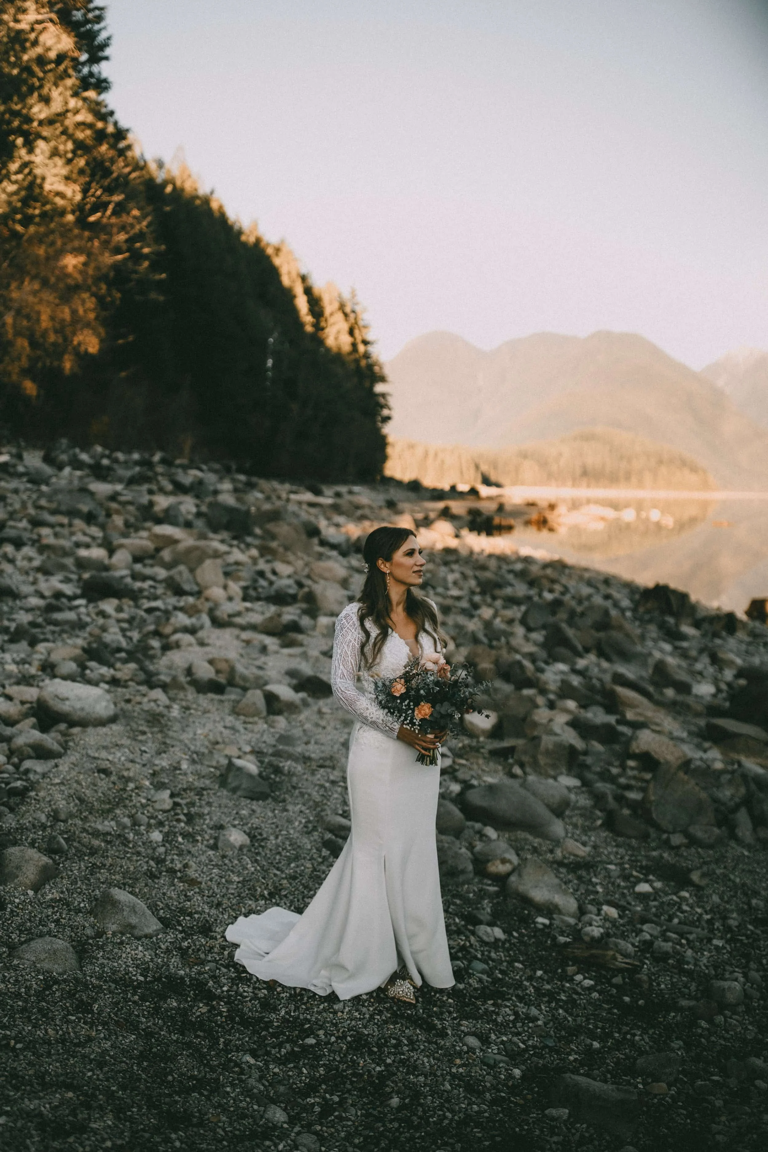 vancouver-elopement-photographers10_compressed.jpg