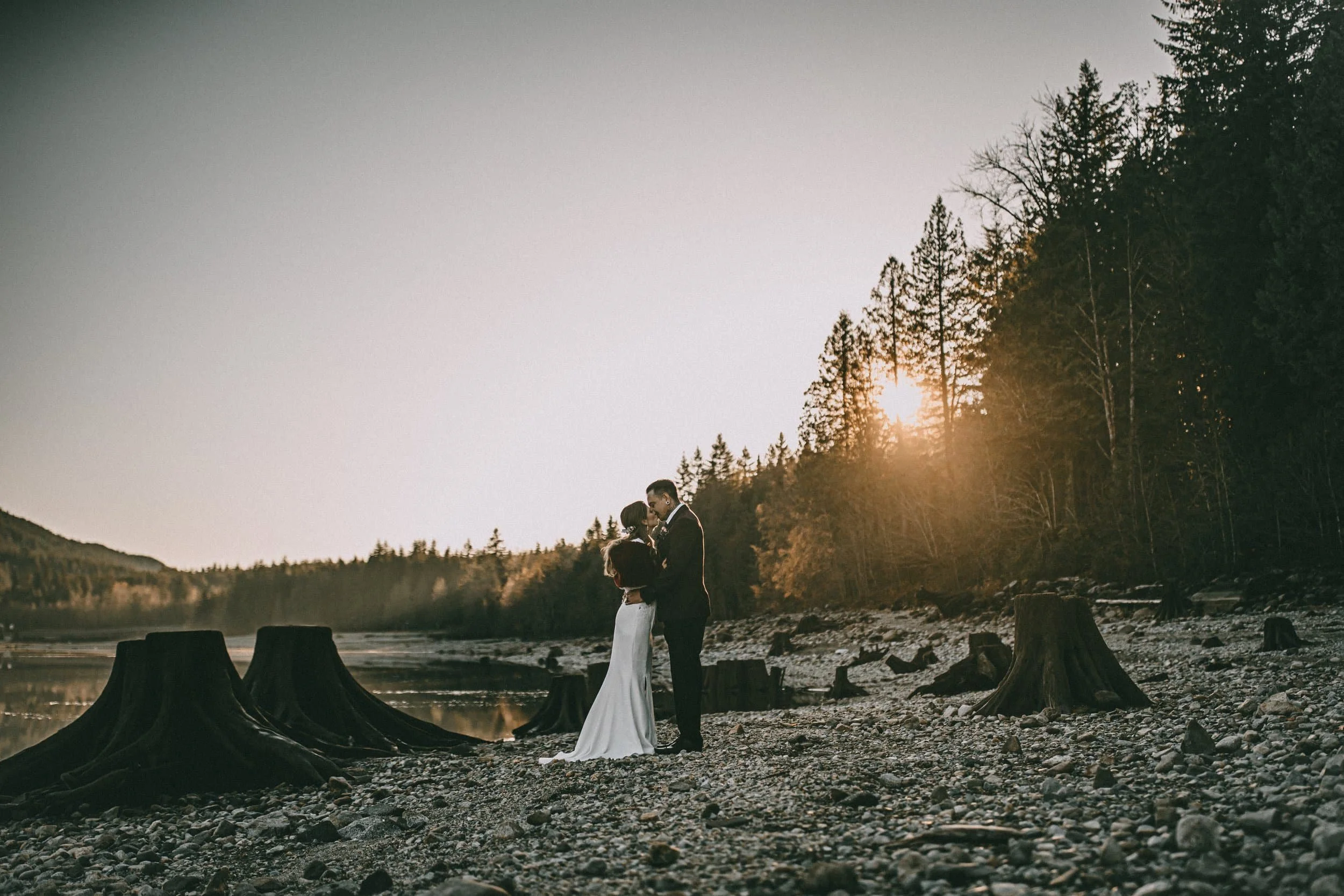 vancouver-elopement-photographers12_compressed (1).jpg