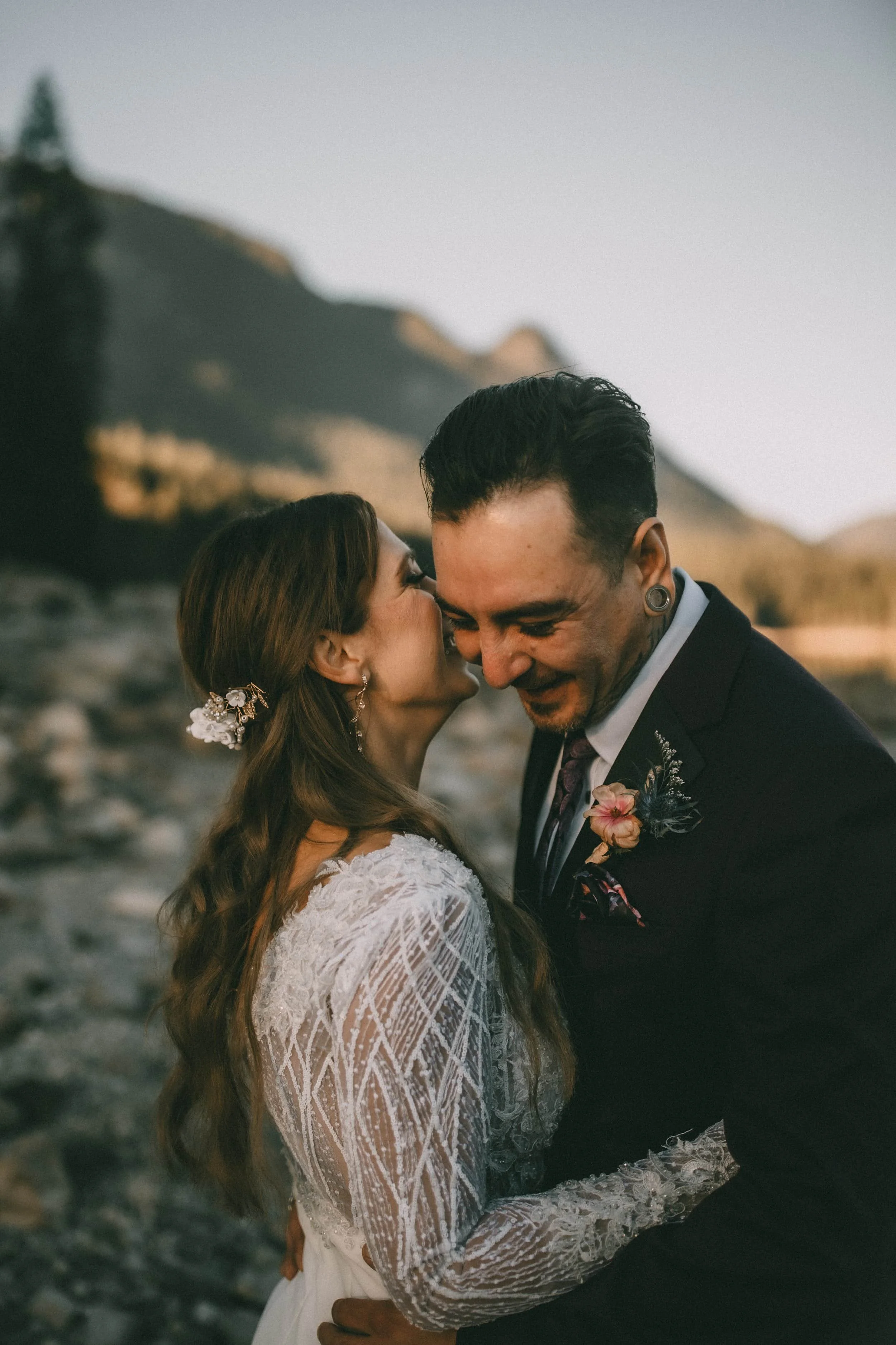 vancouver-elopement-photographers14_compressed (1).jpg