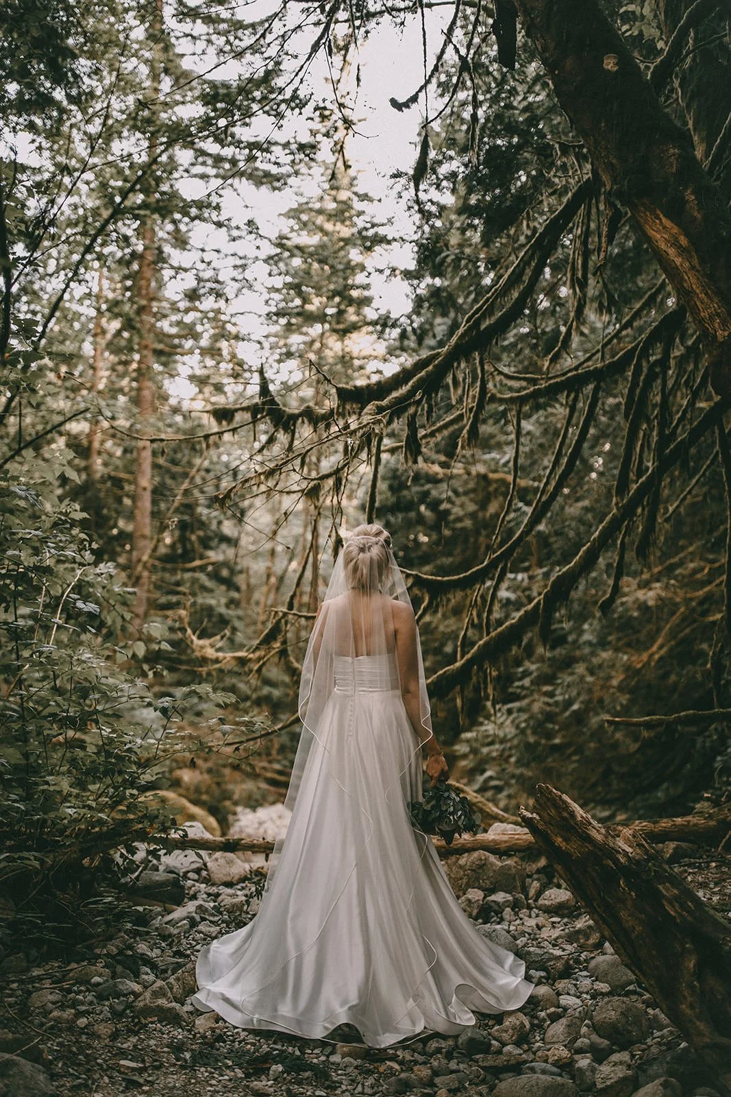 elopement-in-north-vancouver13.jpg