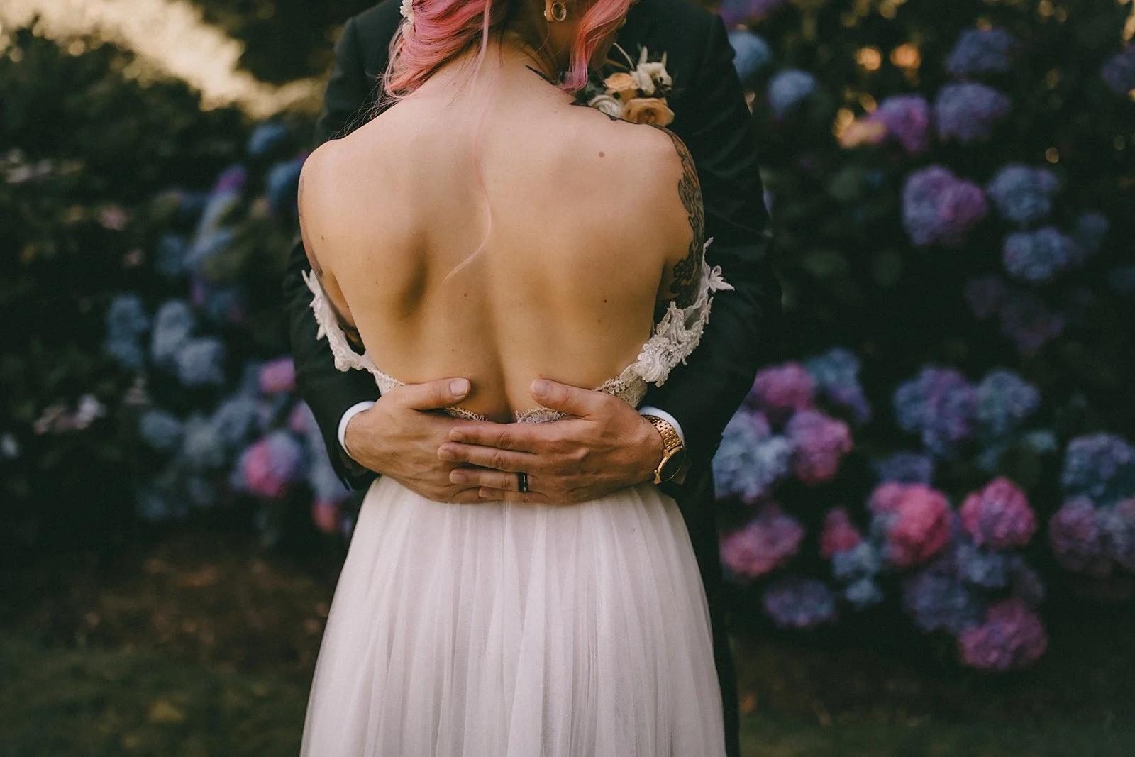 intimate wedding photos