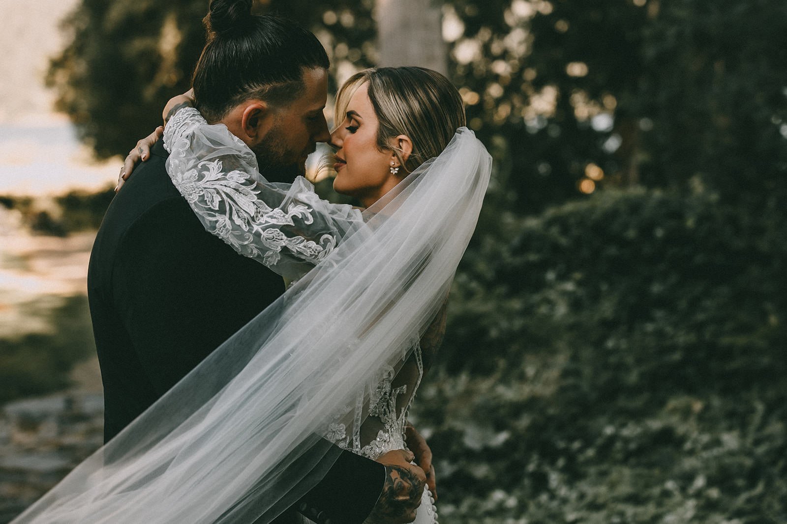 intimate fraser valley wedding photographer