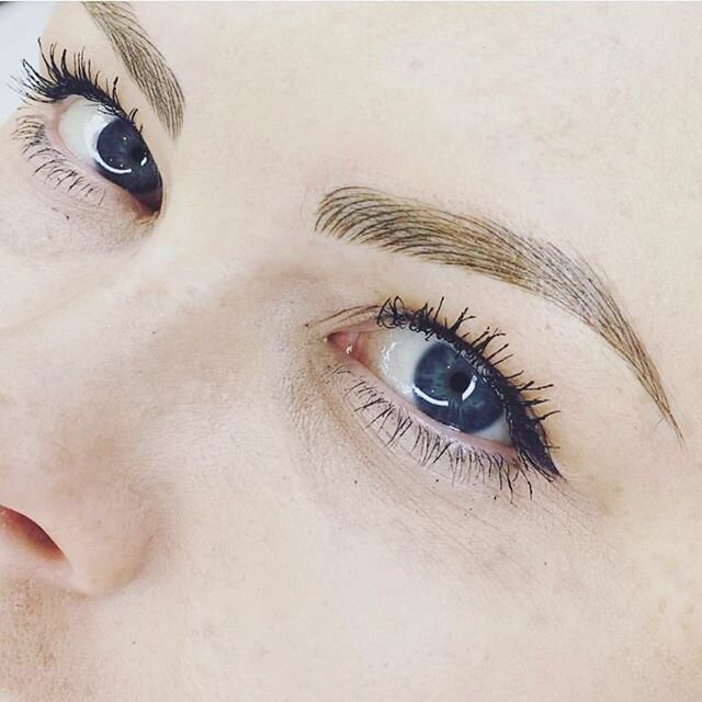 ☁️ BROW TATTOO DREAMING ☁️ Dreaming of being back on the tools creating beautiful brows. 
Please join our reservation list to be contacted when we can return. We can&rsquo;t wait to see you all soon 🤞🏻
.
.
.
.
.
#brows #feathering #Microblading #om