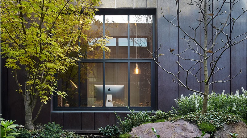 BE Architects often design the landscapes for their residential projects. They feel that these gardens should invoke a sense of calm and serenity. The purpose of the gardens is to support the architecture as well as the occupants, while not making a grand statement in themselves. Photo – Peter Clarke .