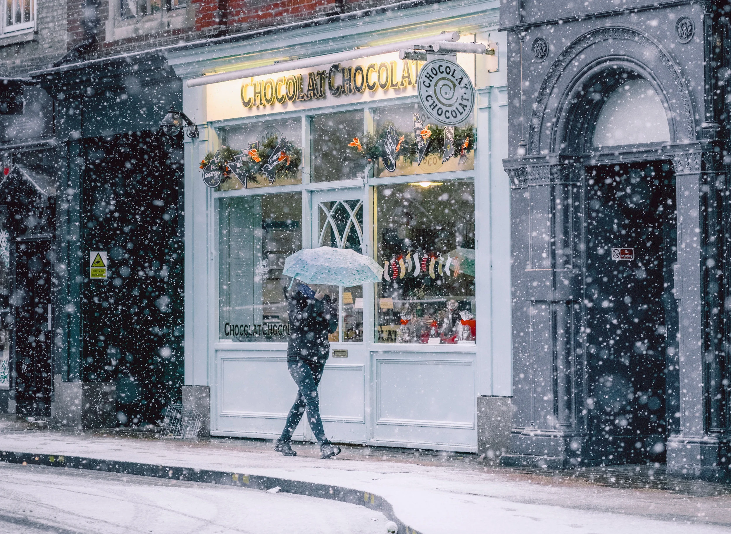 A Self Care Guide to Surviving the Holidays