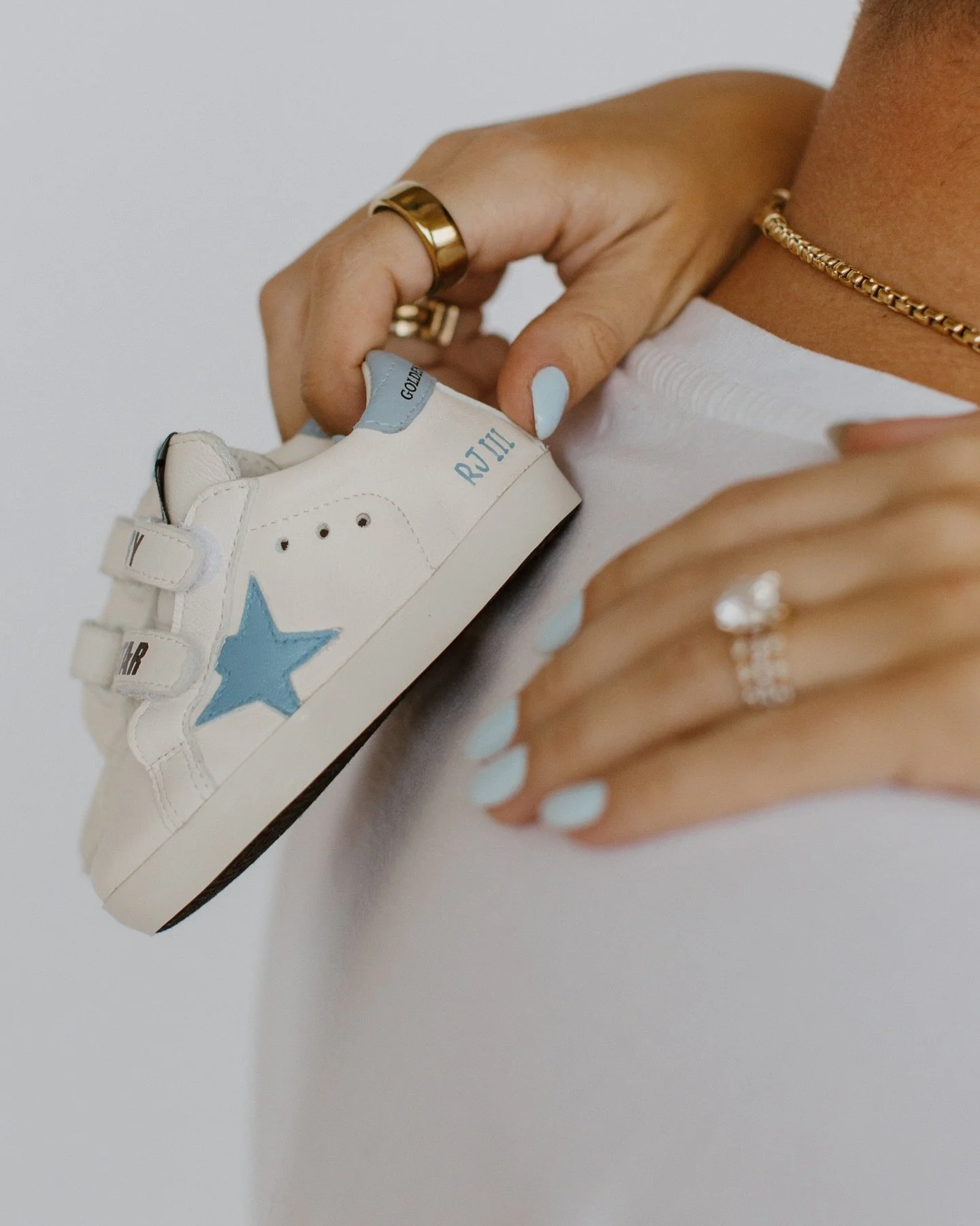 The fact that we did this session back in November, and I&rsquo;m just now posting these is criminal&hellip; Take me away 🚓