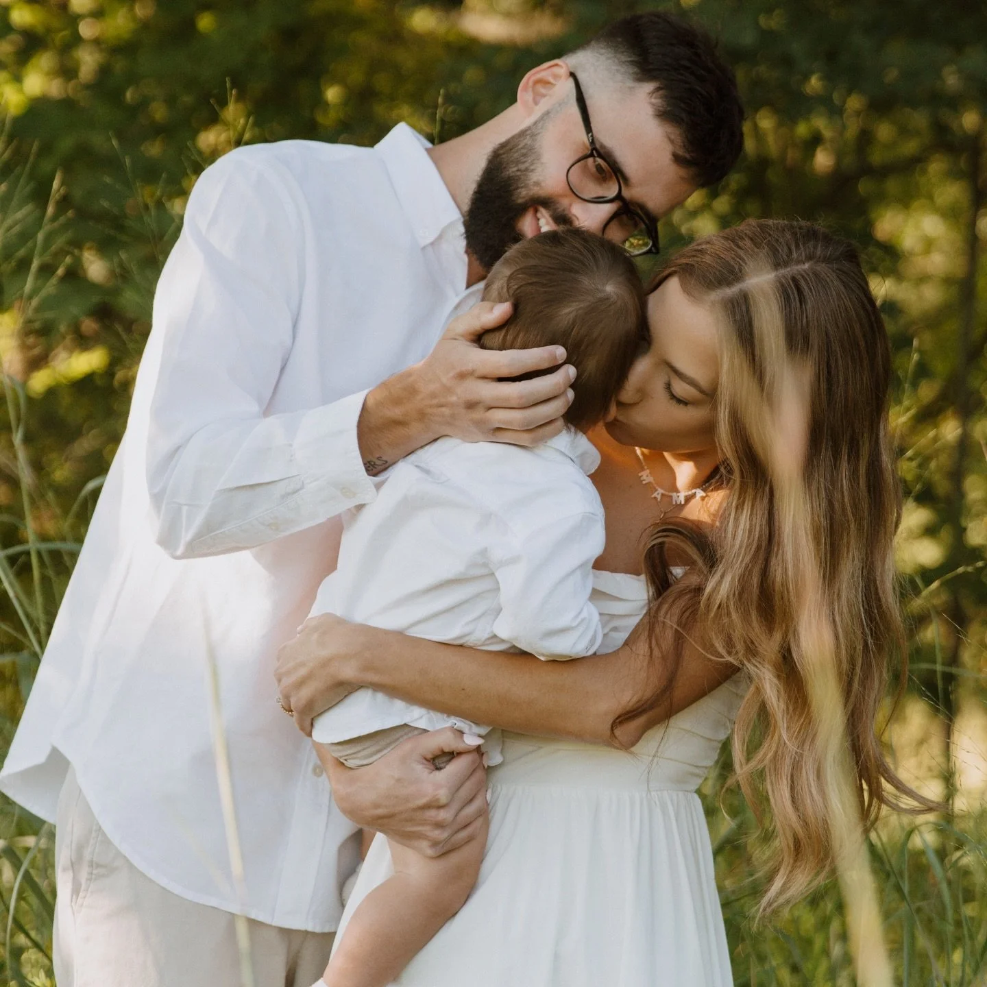 Another past summer mini in the same spot as this year&rsquo;s 🌞 How sweet that this family has now grown and has another baby to love 🥲