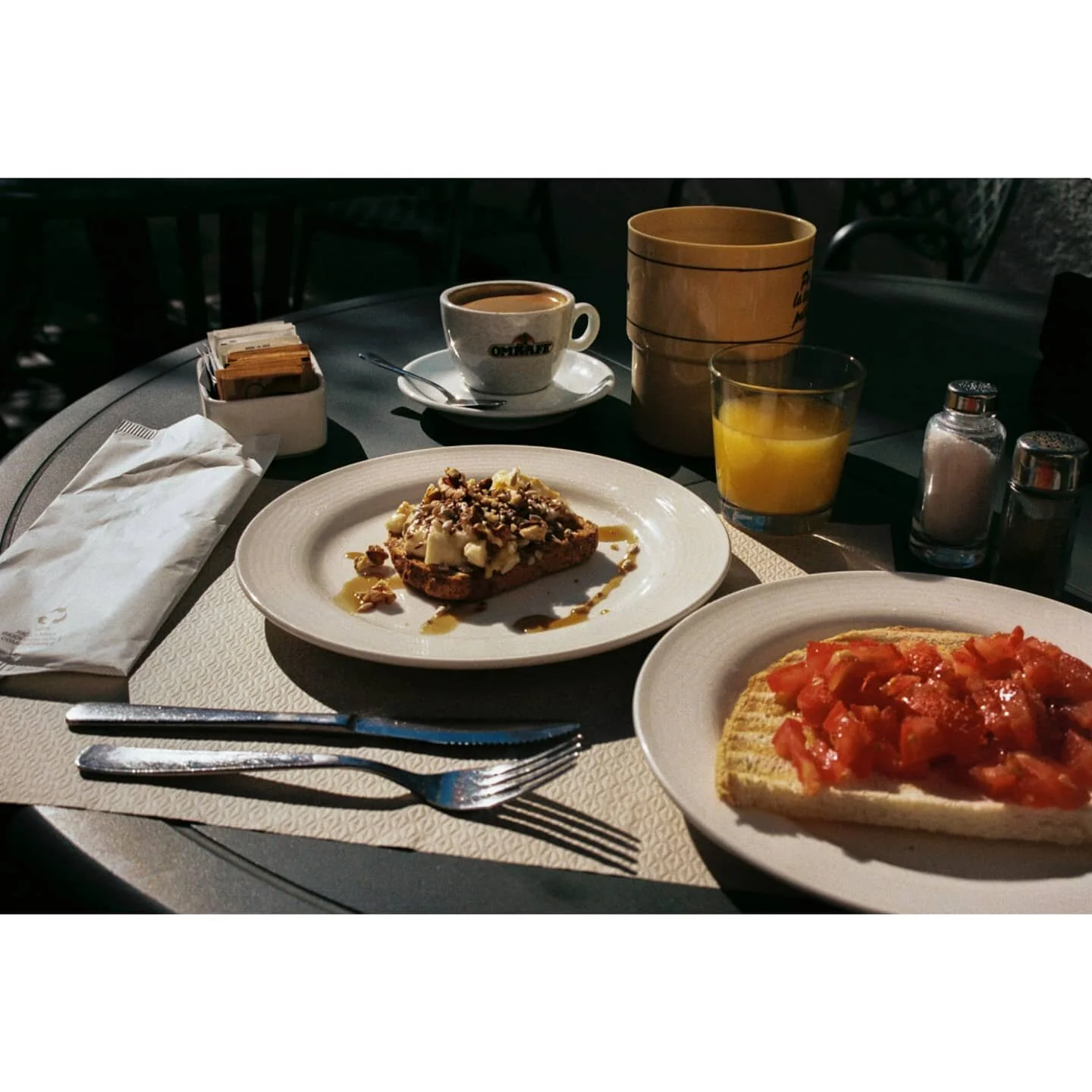 Morning sun giving my breakfast the attention it deserved. 
Riva del Garda, August 2020
#foodspam #foodportrait #analogphotography #film #fujic200 #morninglight #breakfast #photography #europe #italy #filmphotography #analog #canonae1 #35mm #visiald