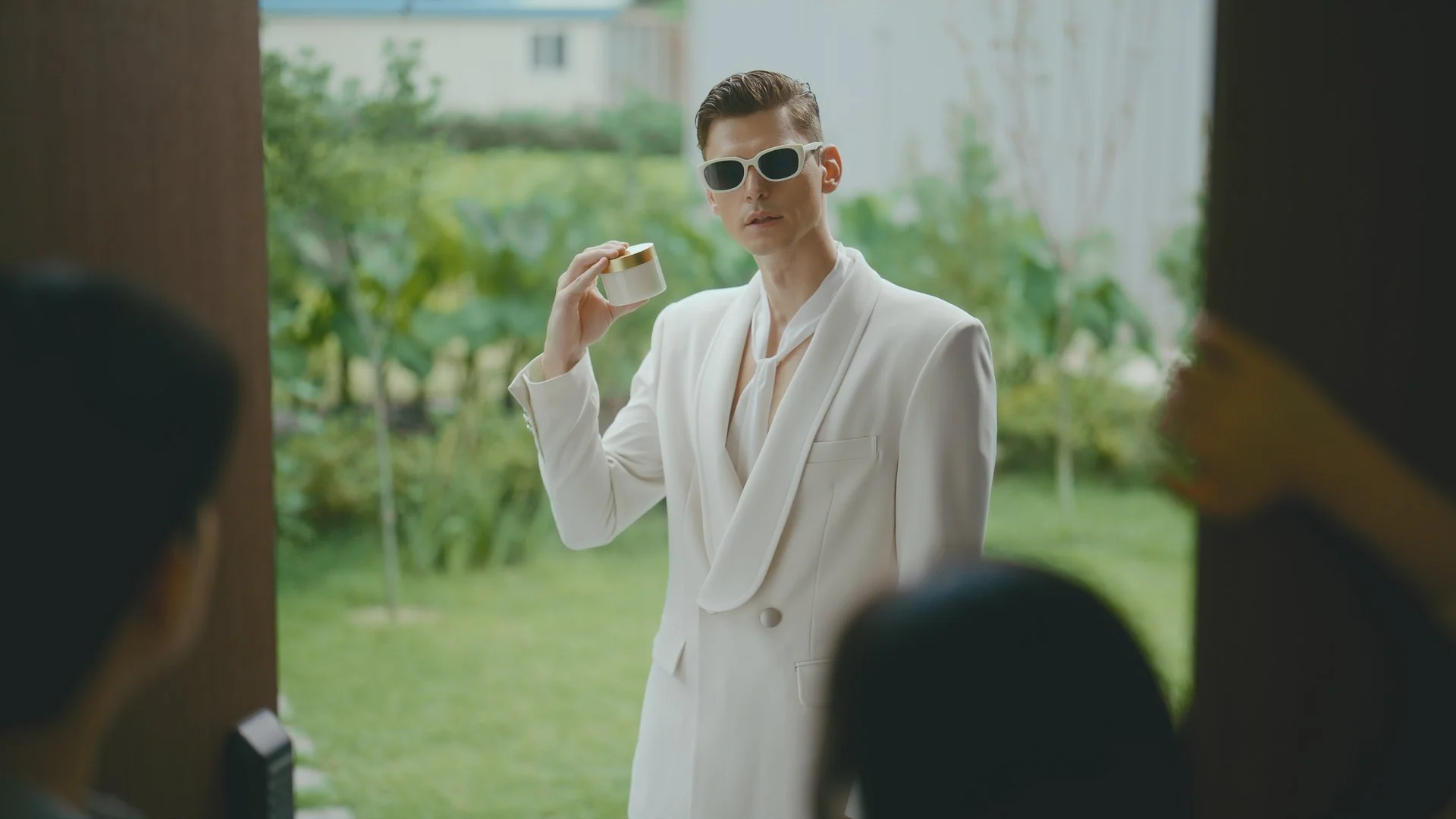 0725 HANDON_1.20.1.jpg