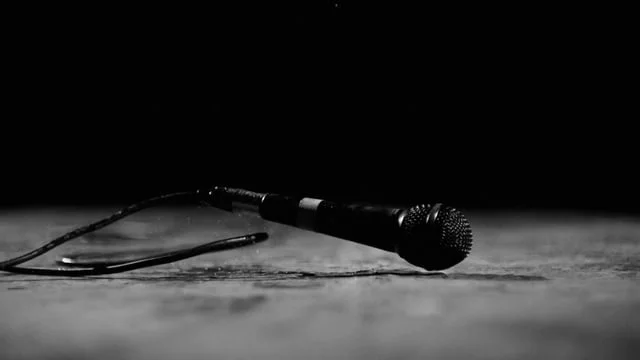 Metro FM - "Mic Drop"