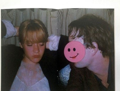 No Time for Love #chloesevigny #Innezines