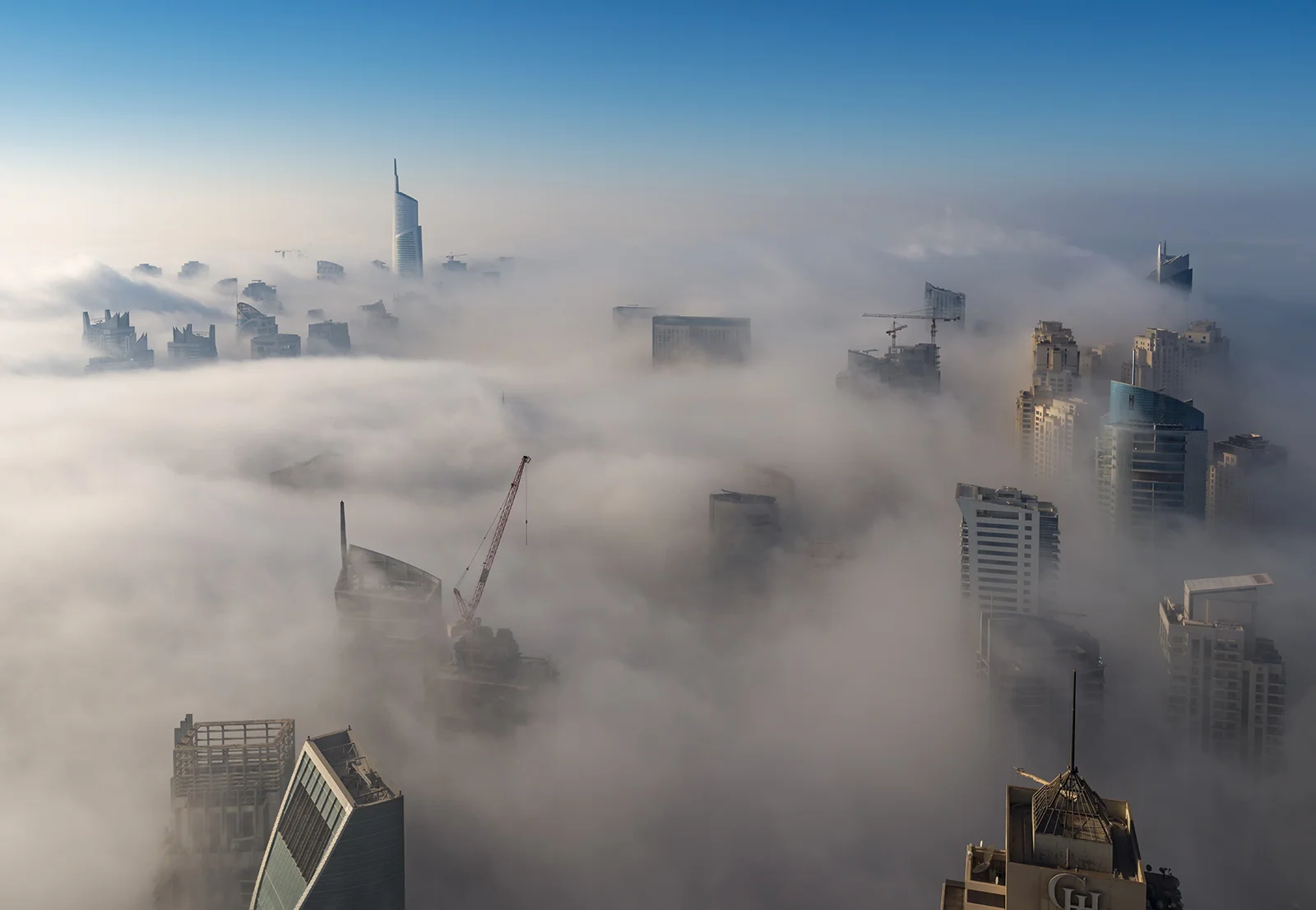 Dubai fog