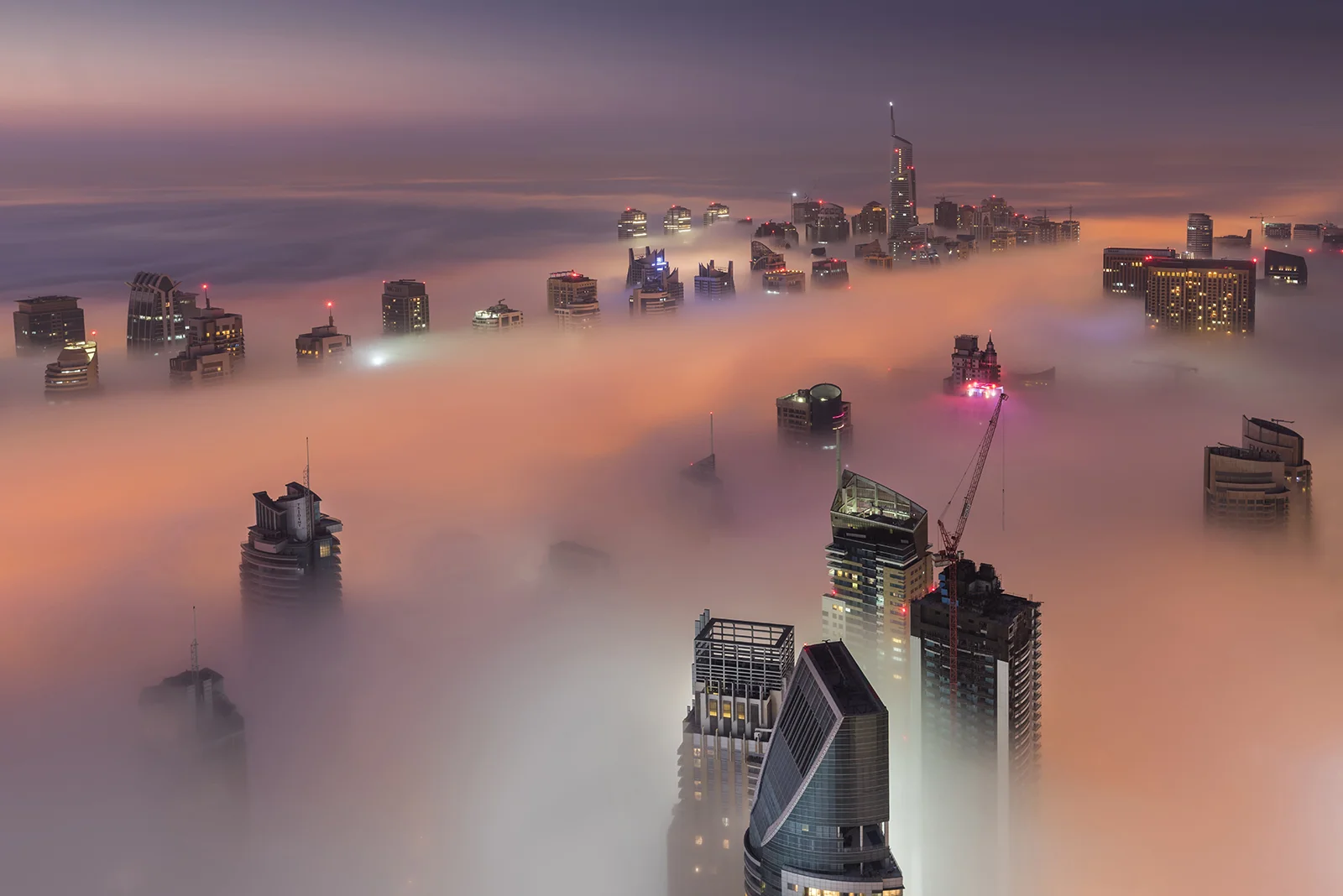 Dubai Marina fog