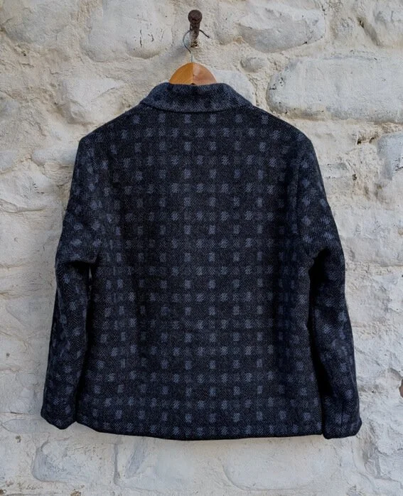 Elvet iii back sm.jpg