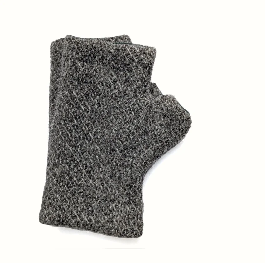 mittens 26 flat sm.jpg