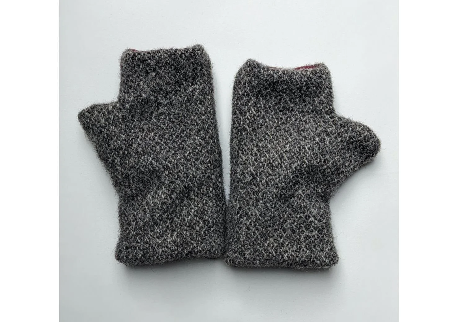 Dark mitts flat_optimised.jpg