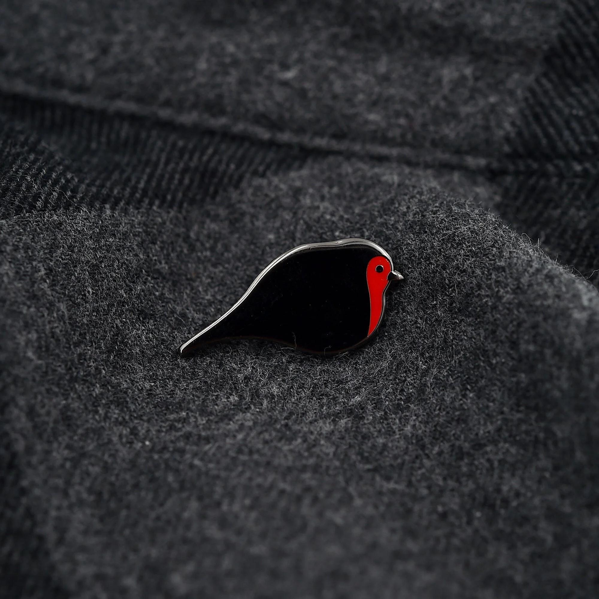 ESCA Rotkehlchen Anstecknadel