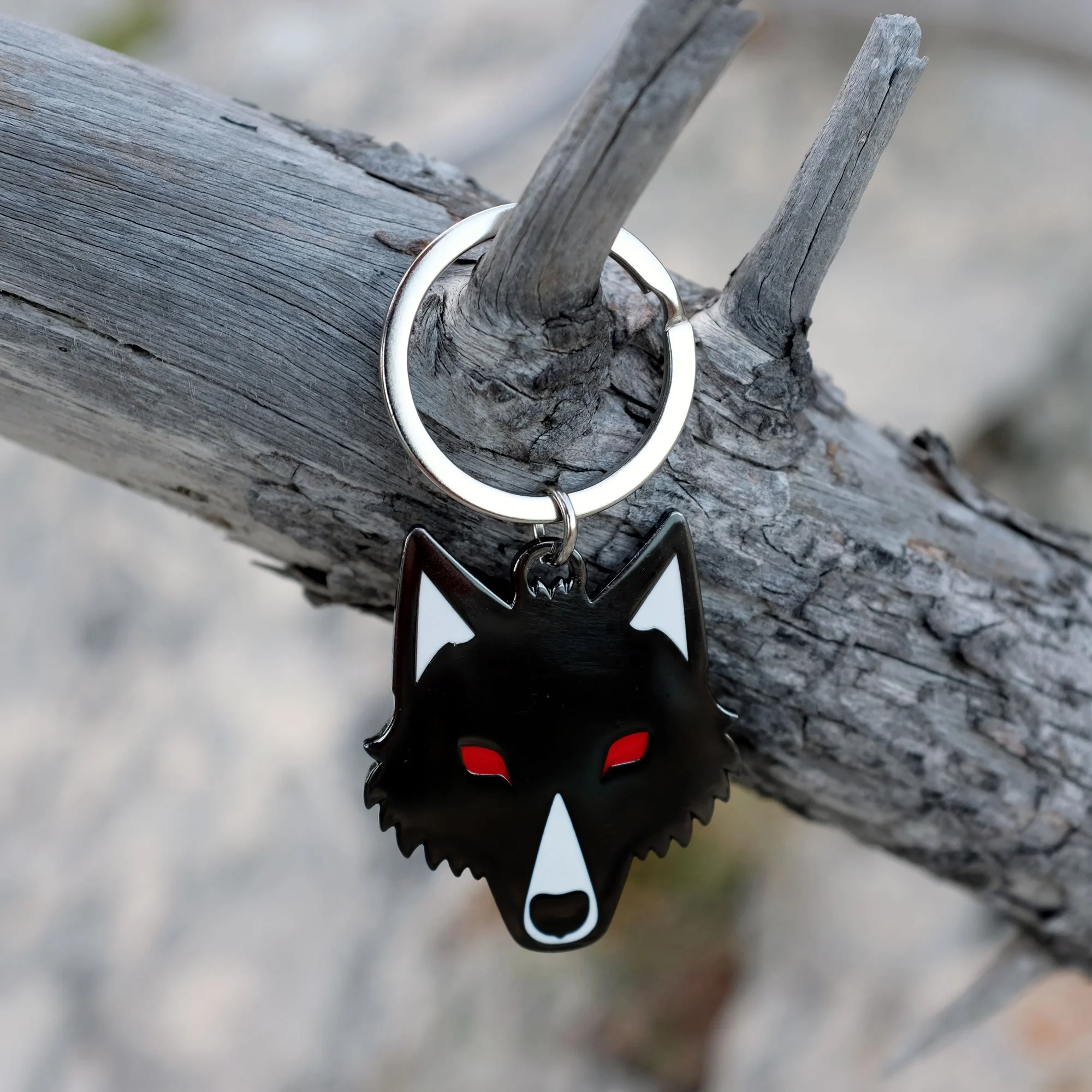 ESCA Wolf Emaille Schlüsselanhänger