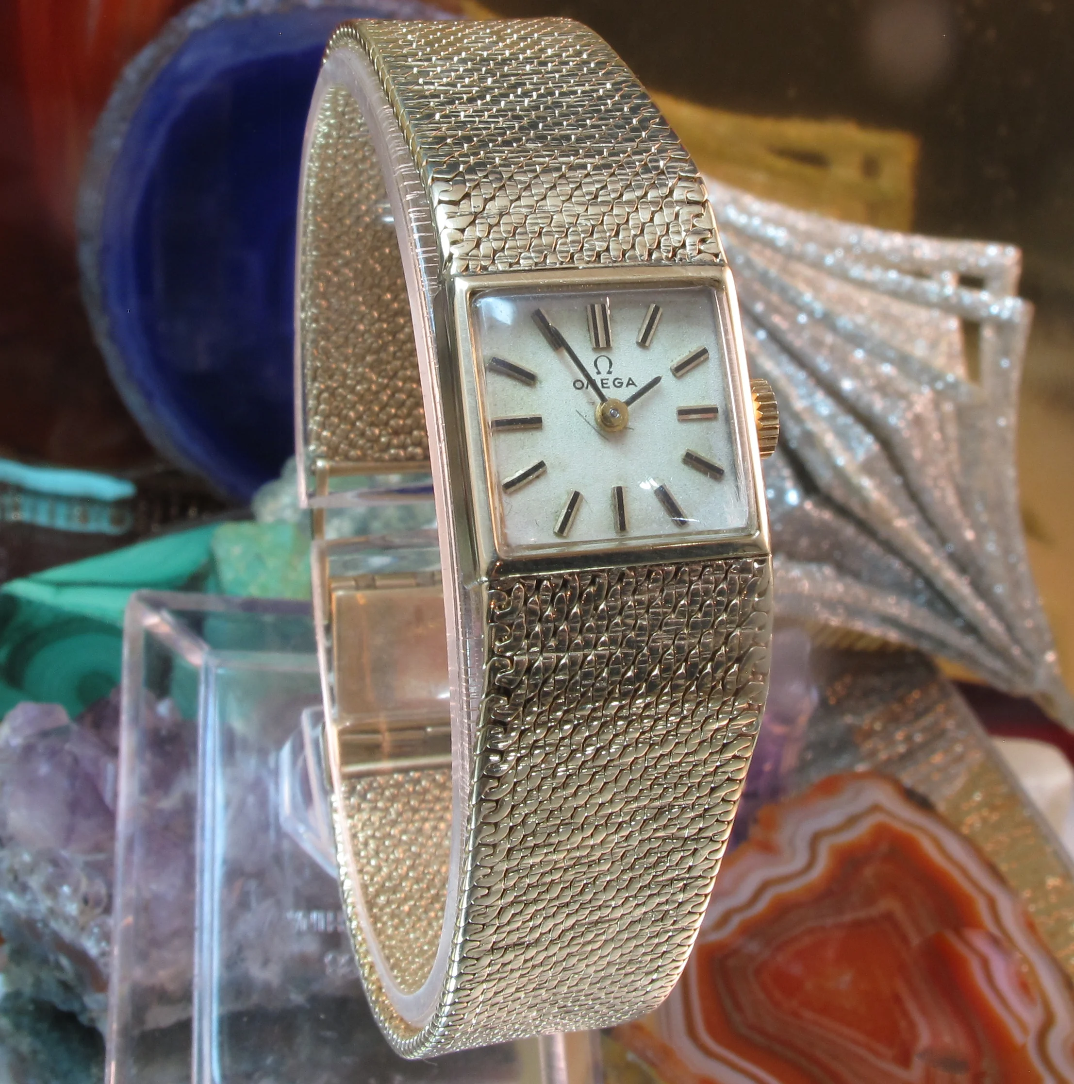 Omega Ladies 9 Ct Gold Watch Serviced 2 