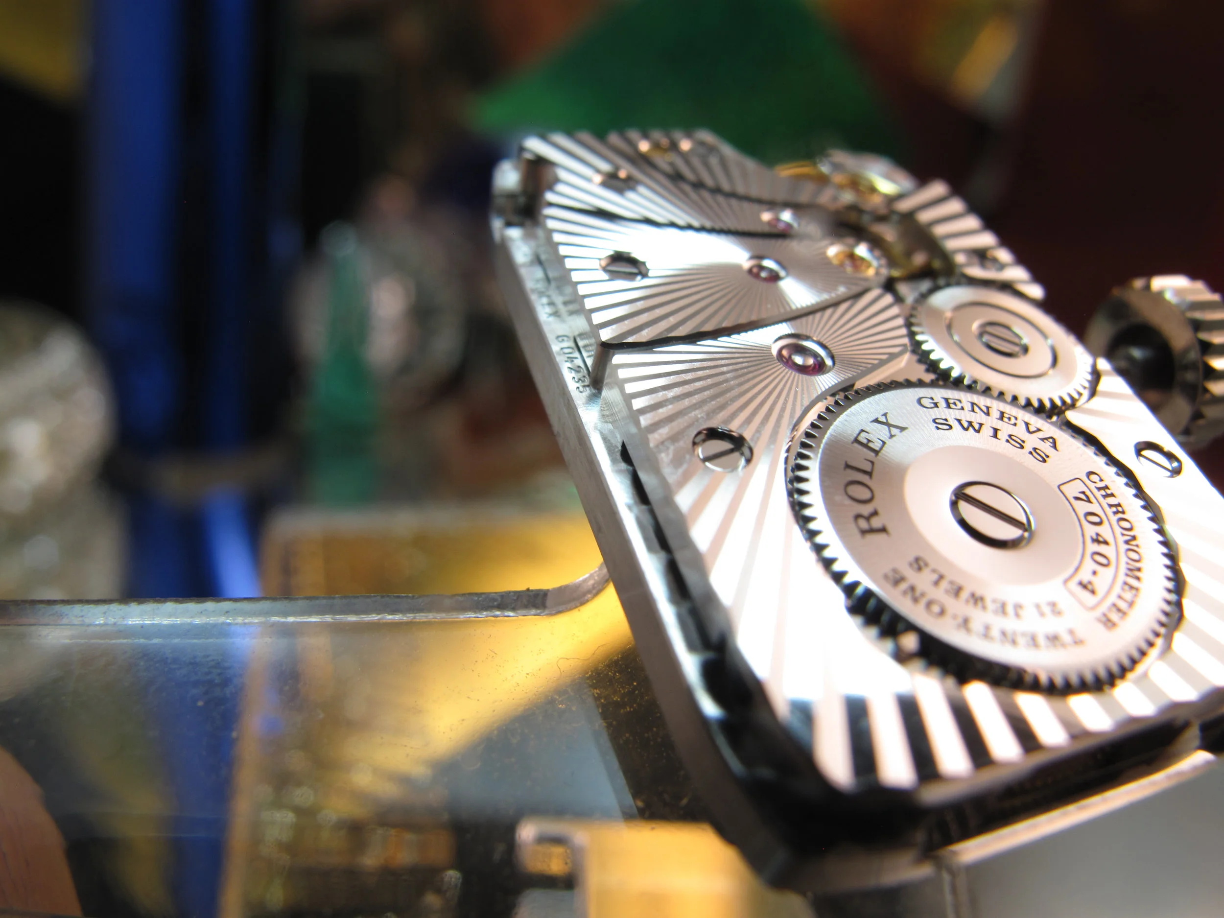 Rolex sub gold black Movements_-10.jpg