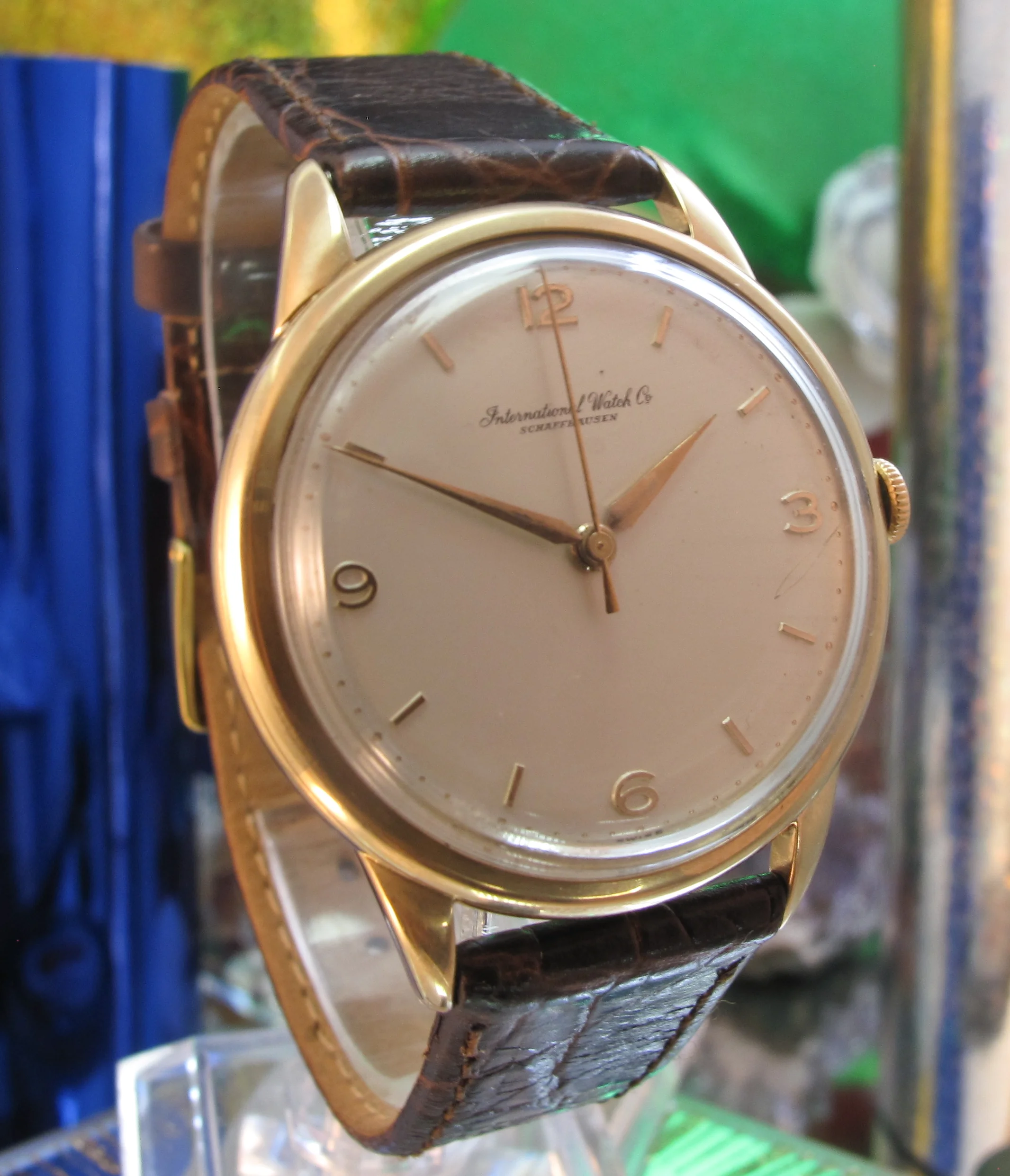 Rolex sub gold black Movements (24 of 28).jpg