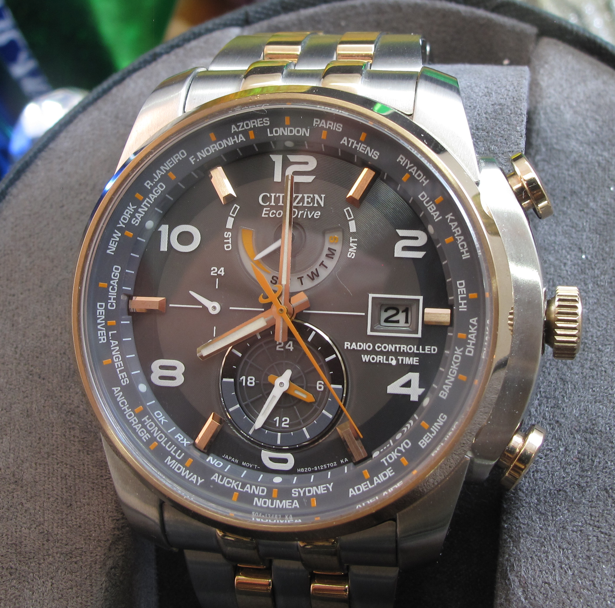 Citizen Eco Drive Radio Controlled Watch H820 S087228 Box Papers Top Conditio Time2timepiece