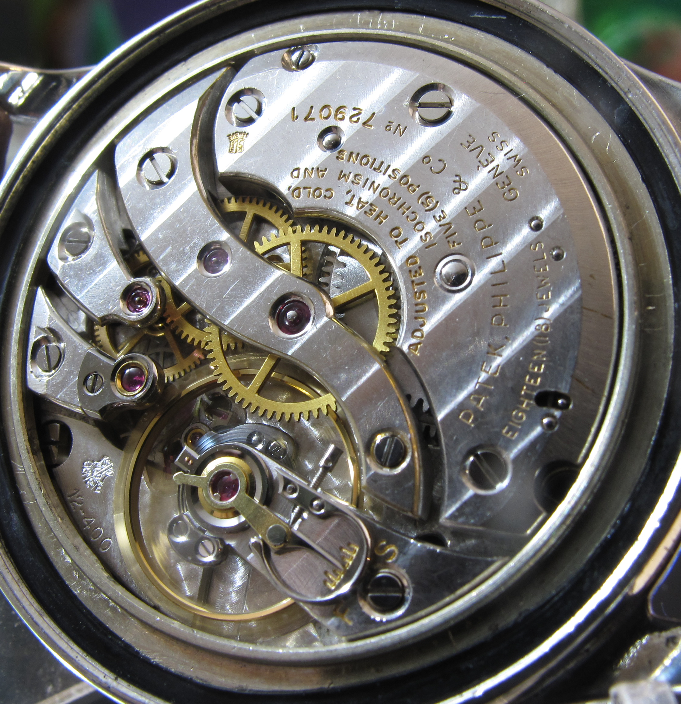 Rolex sub gold black Movements (15 of 36).jpg