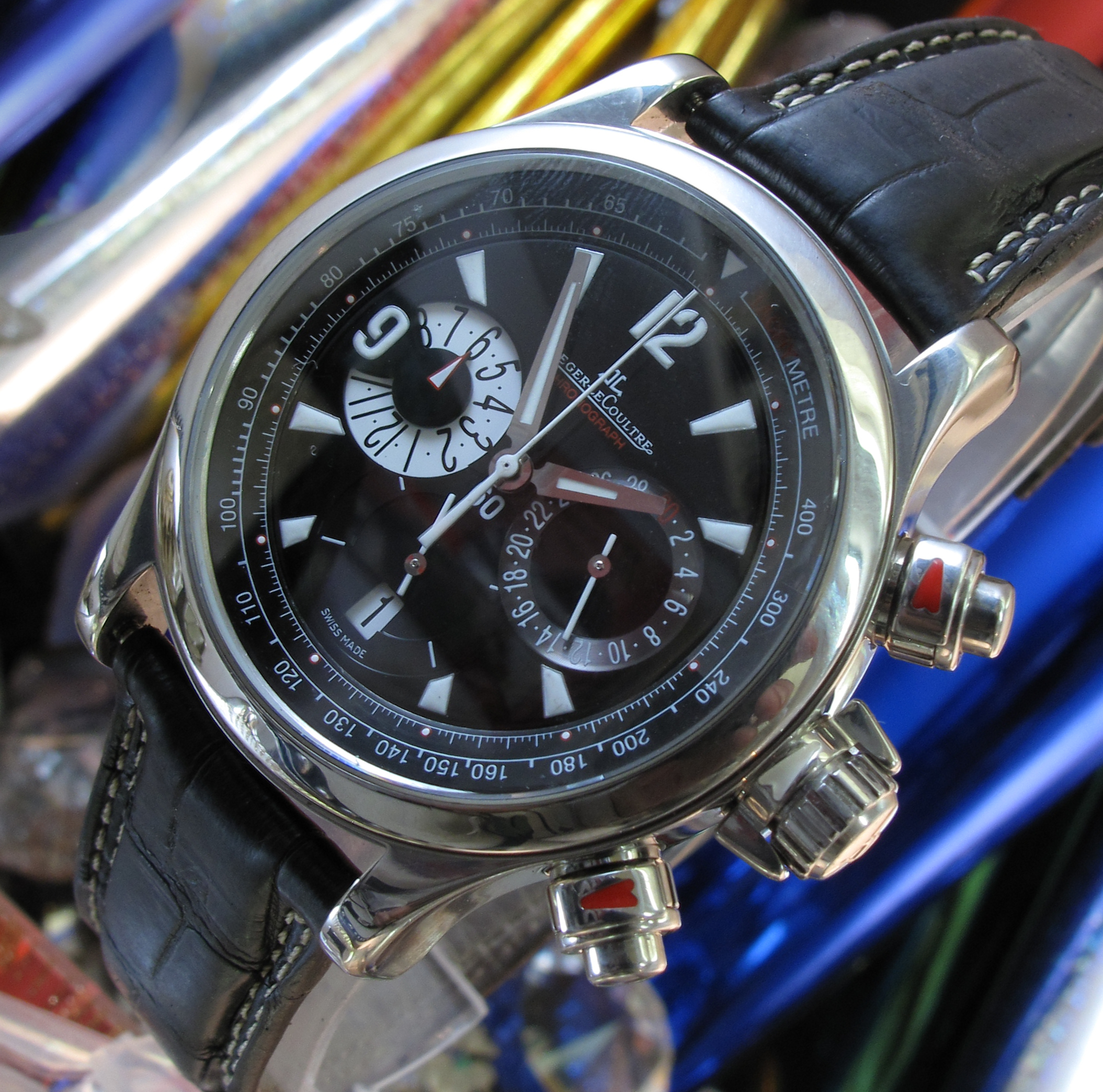 Rolex sub gold black Movements (2 of 3).jpg