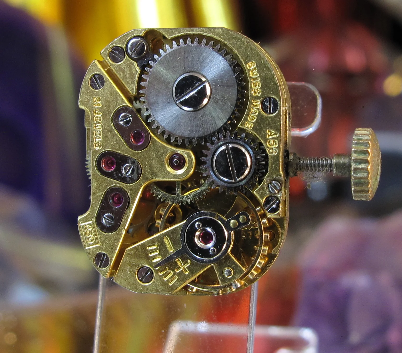 Rolex sub gold black Movements (21 of 53).jpg