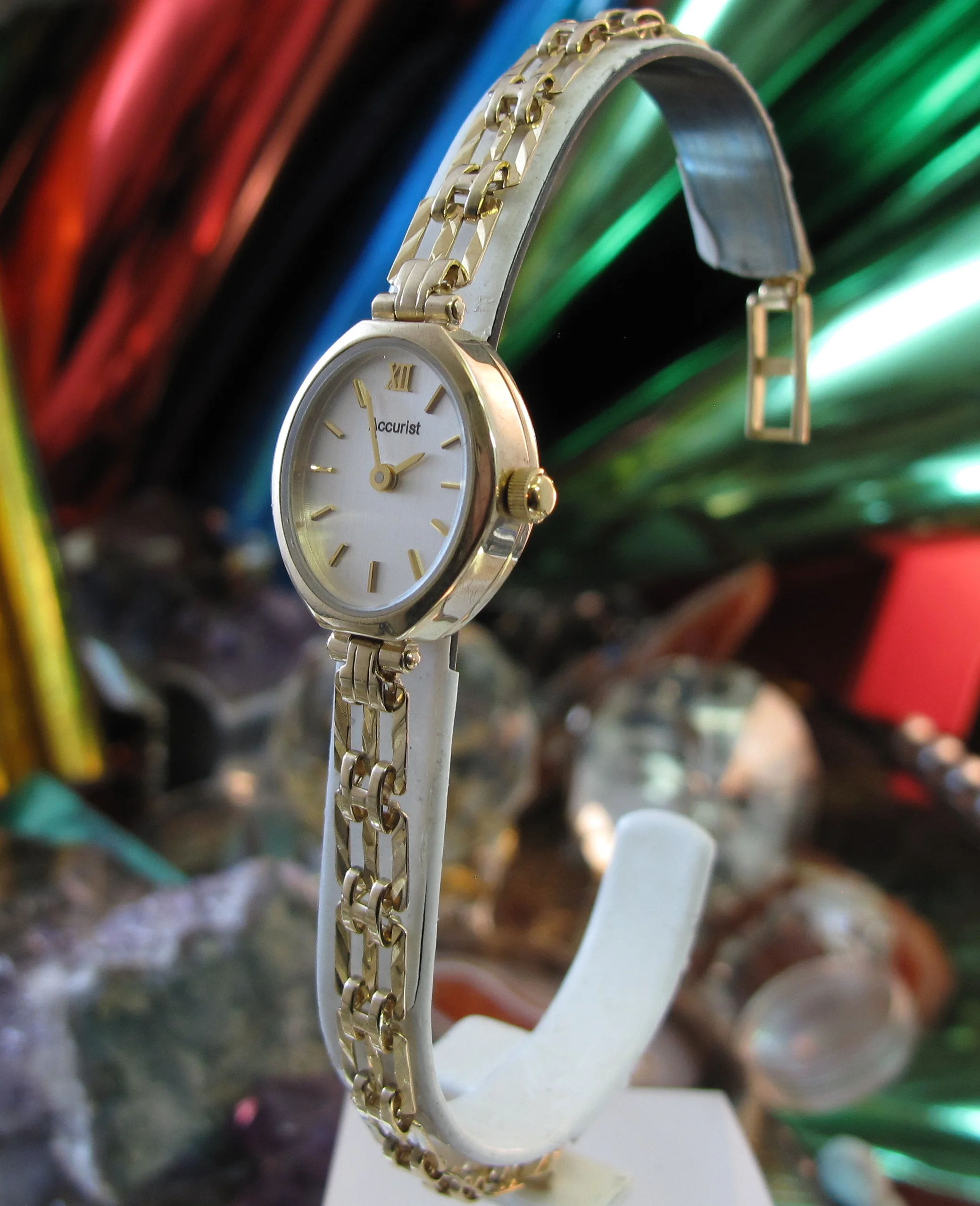 Rolex sub gold black Movements (23 of 25).jpg