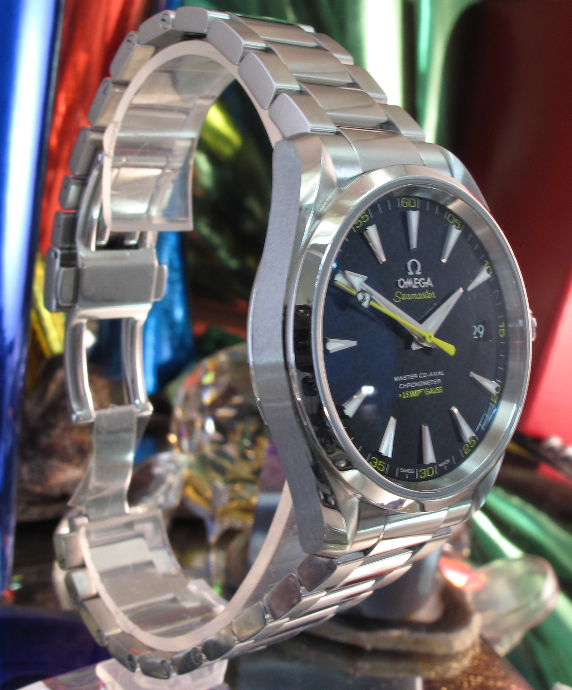 Rolex sub gold black Movements (48 of 49).jpg