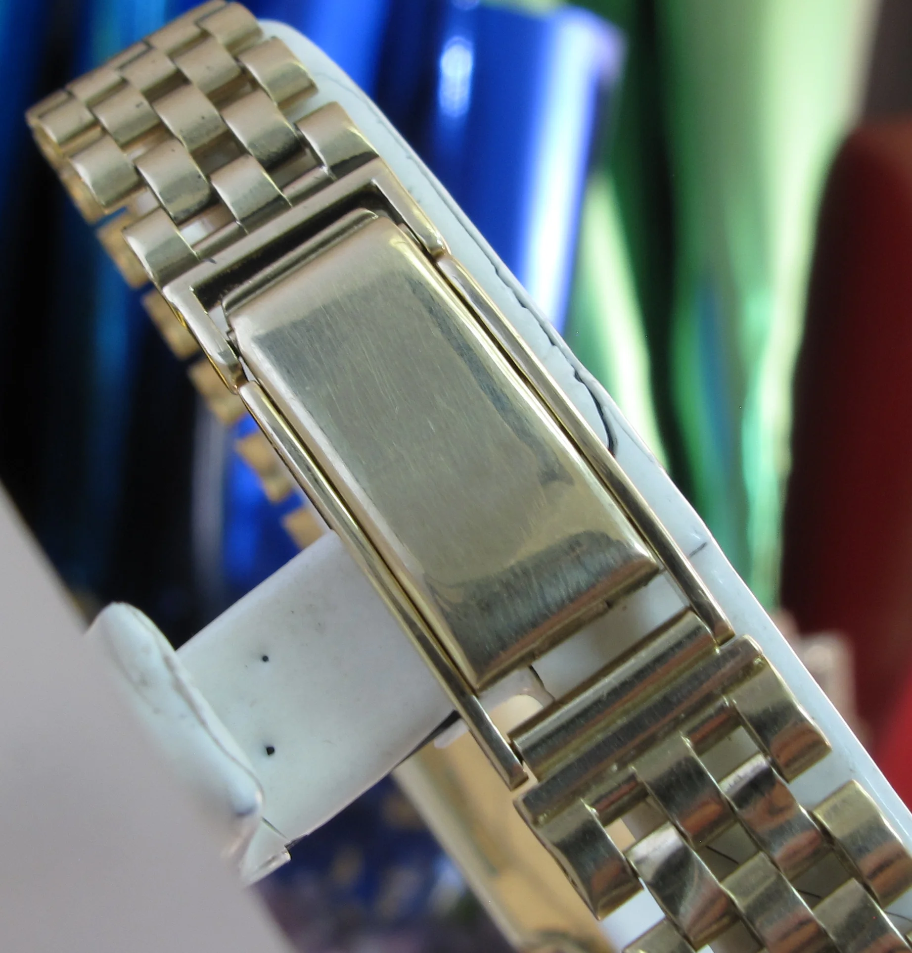 Rolex sub gold black Movements (10 of 10).jpg