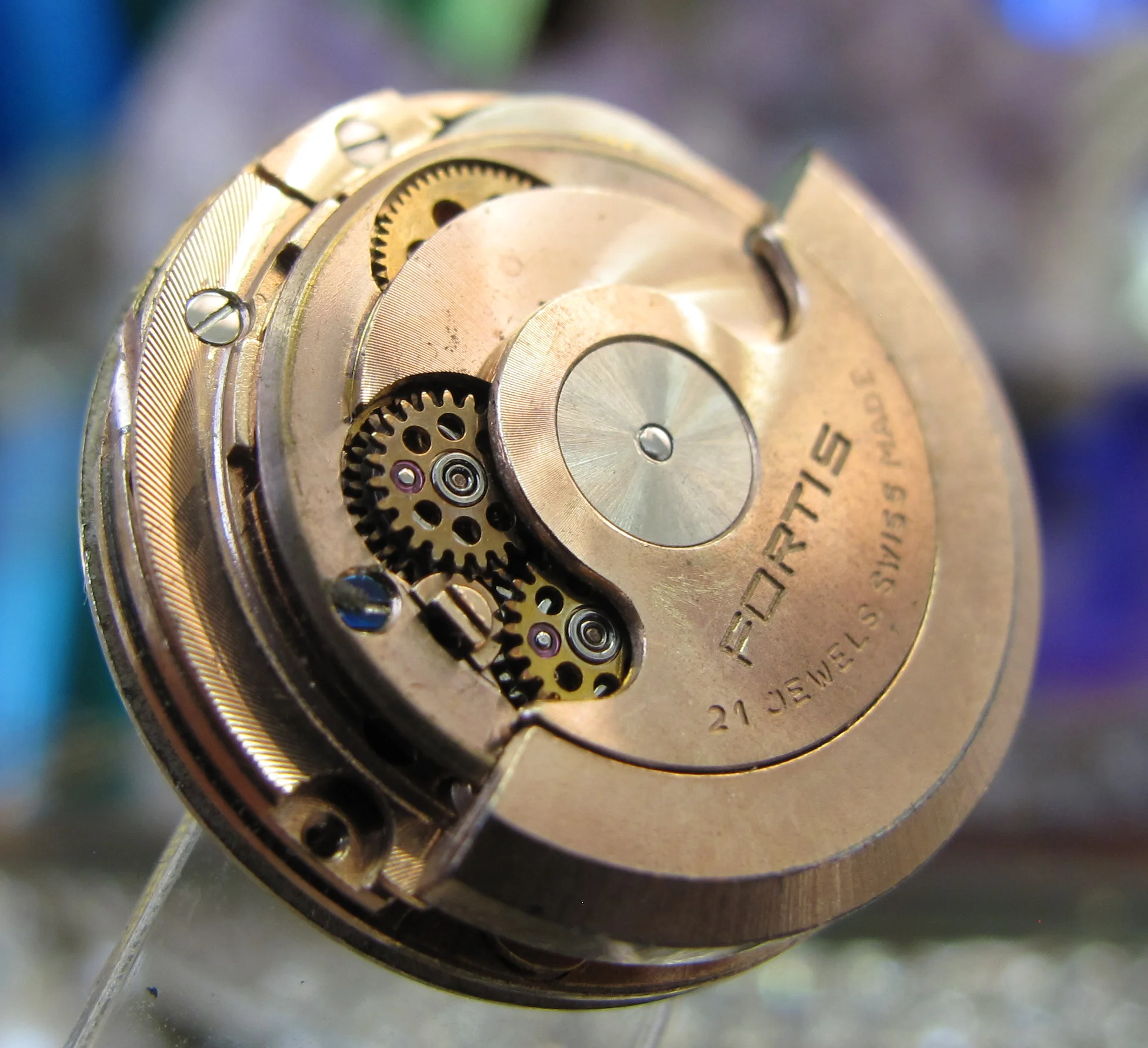 Rolex sub gold black Movements (80 of 105).jpg