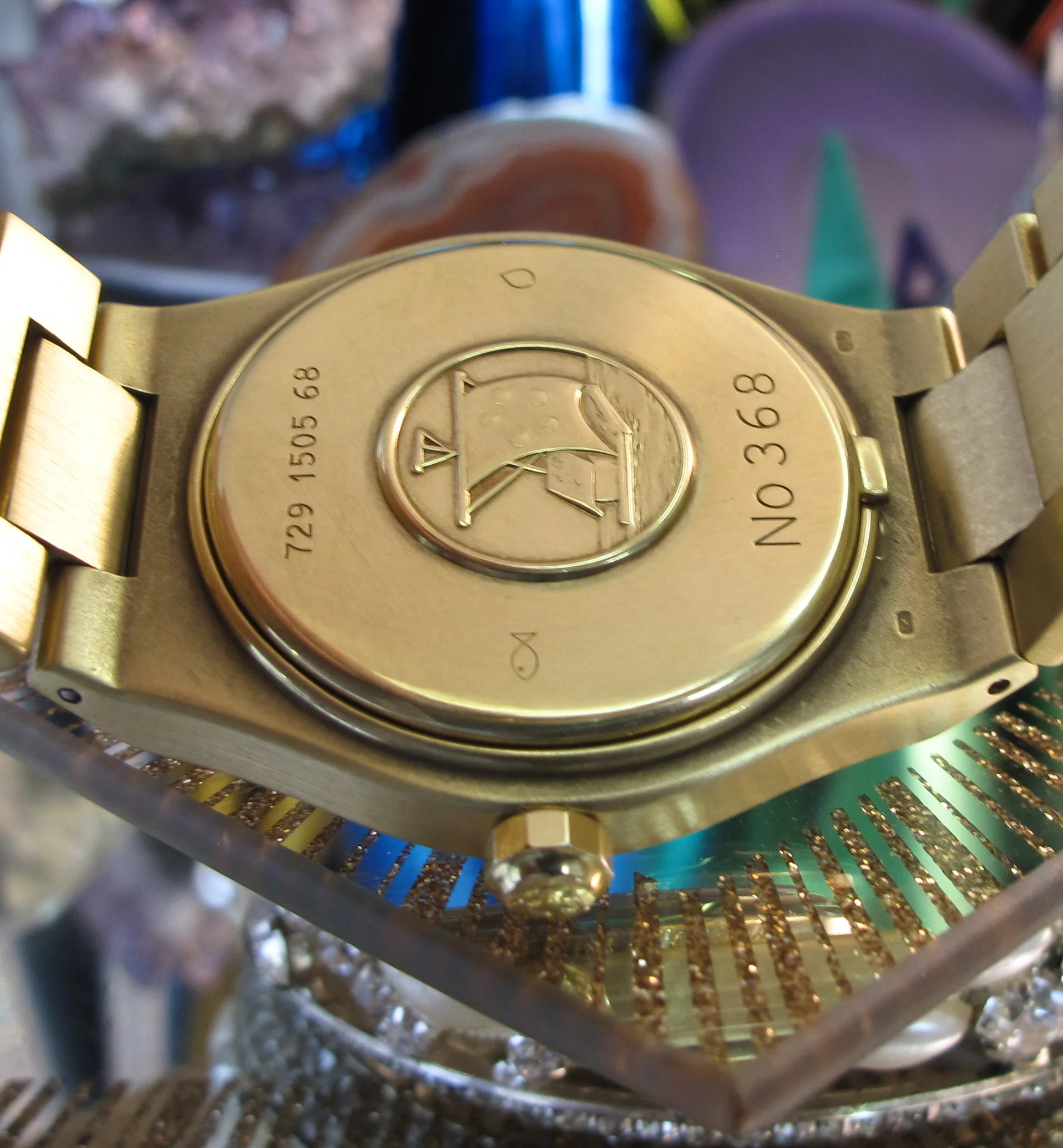 Rolex sub gold black Movements (15 of 62).jpg