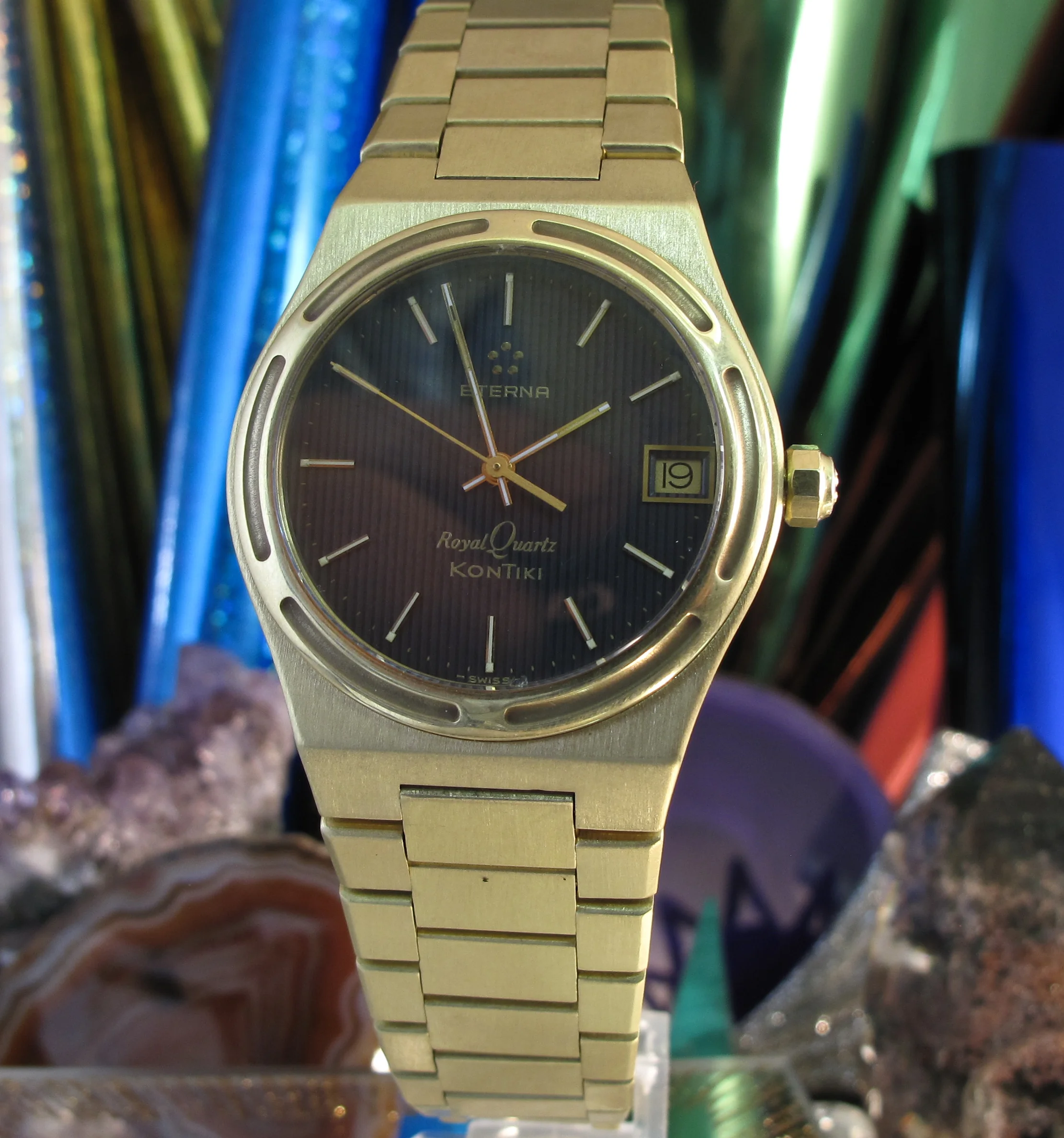 Rolex sub gold black Movements (20 of 62).jpg