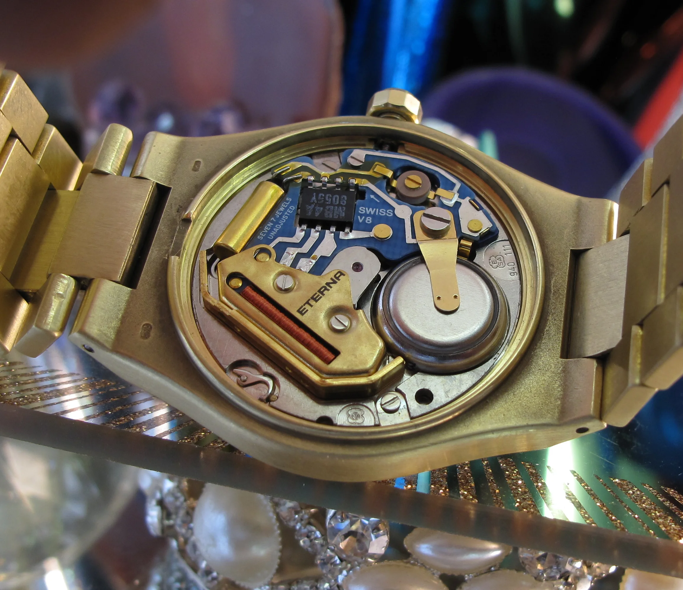 Rolex sub gold black Movements (25 of 62).jpg
