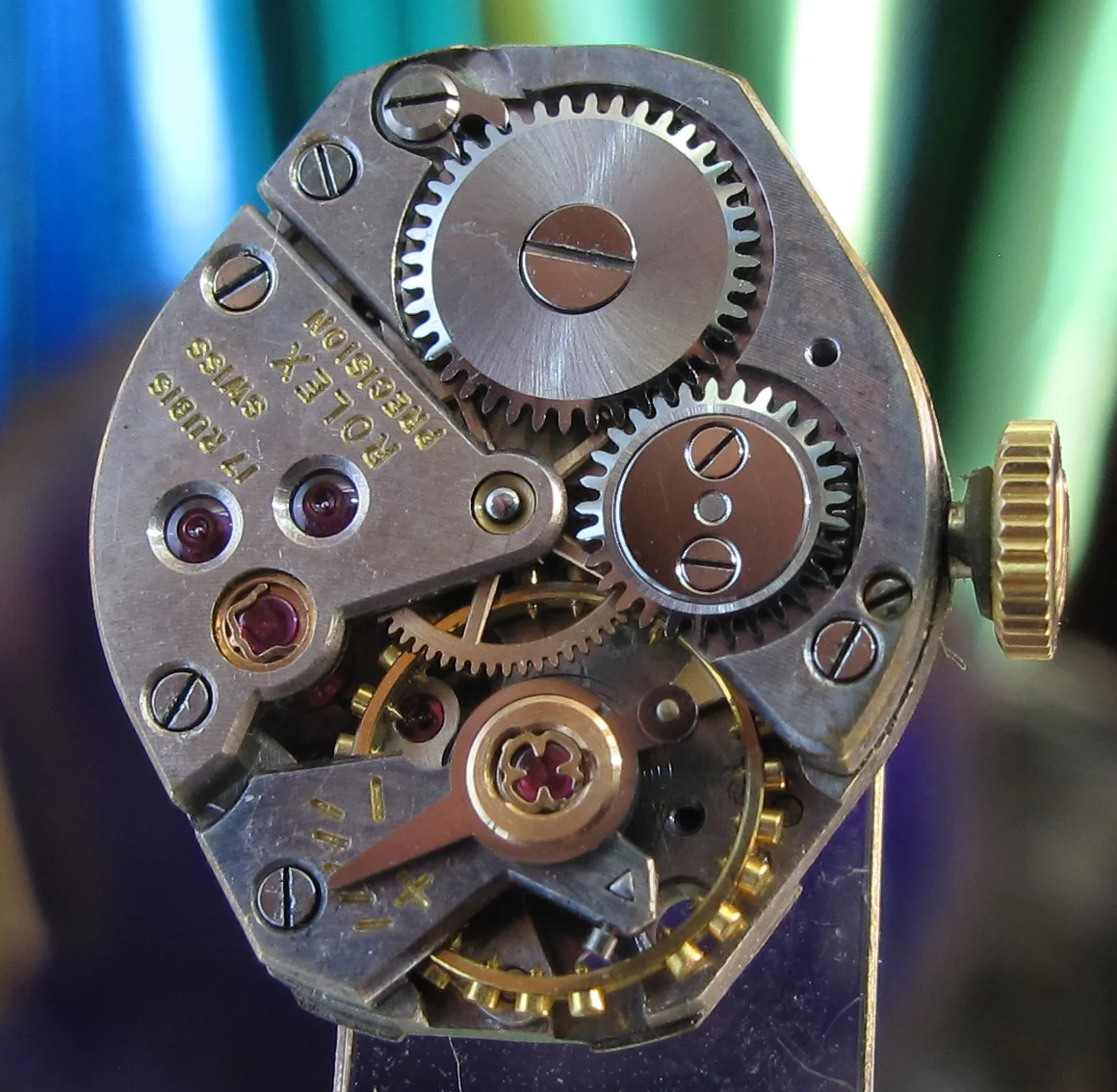Rolex sub gold black Movements (36 of 105).jpg