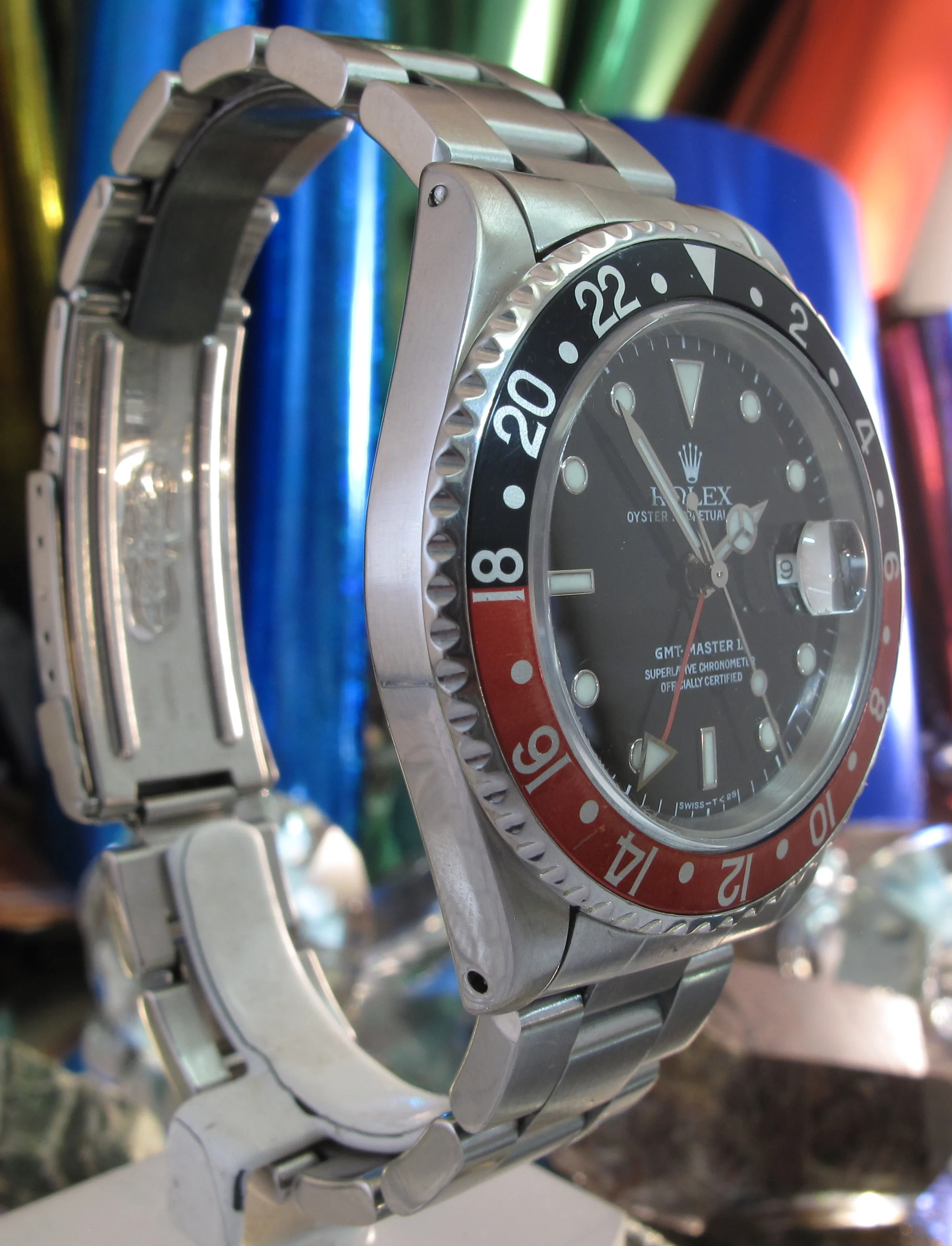 Rolex sub gold black Movements (51 of 62).jpg