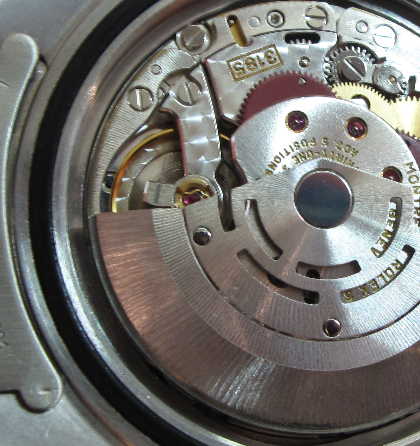 Rolex sub gold black Movements (55 of 62).jpg